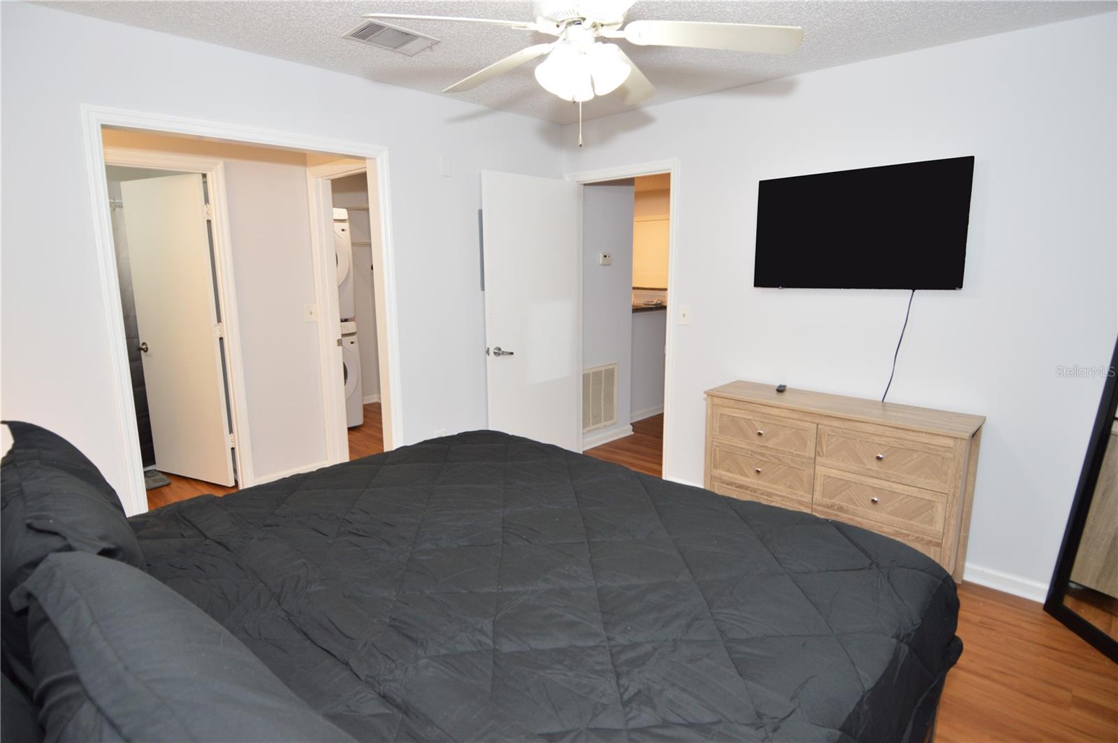 Image 32 of 80 For 11901 4th Street N 9105
