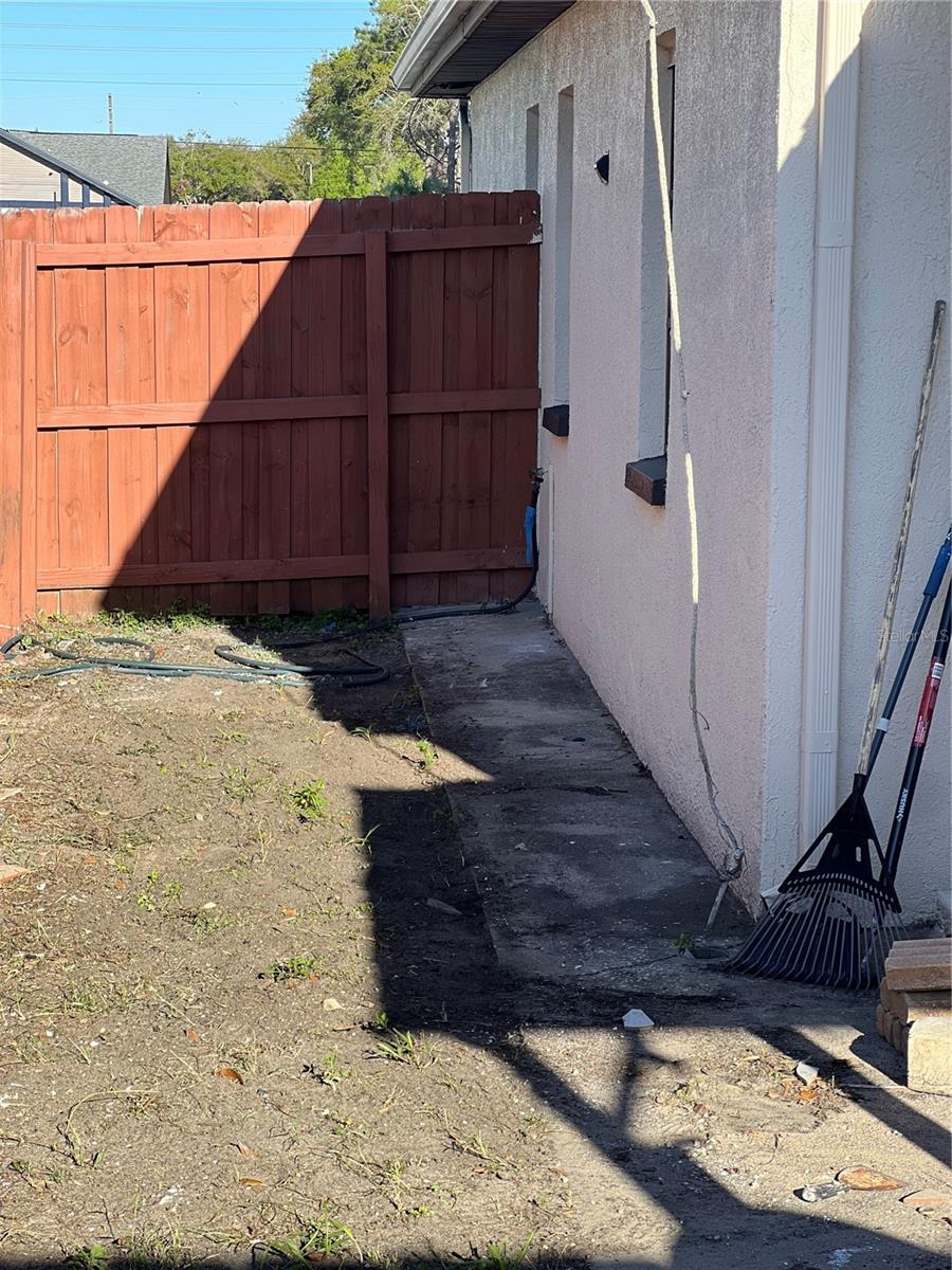 Image 19 of 28 For 9303 Morehead Lane