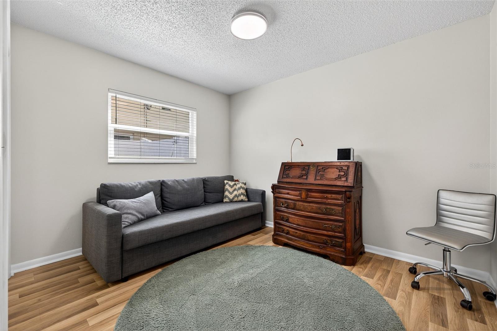 Image 16 of 29 For 10275 113th Street