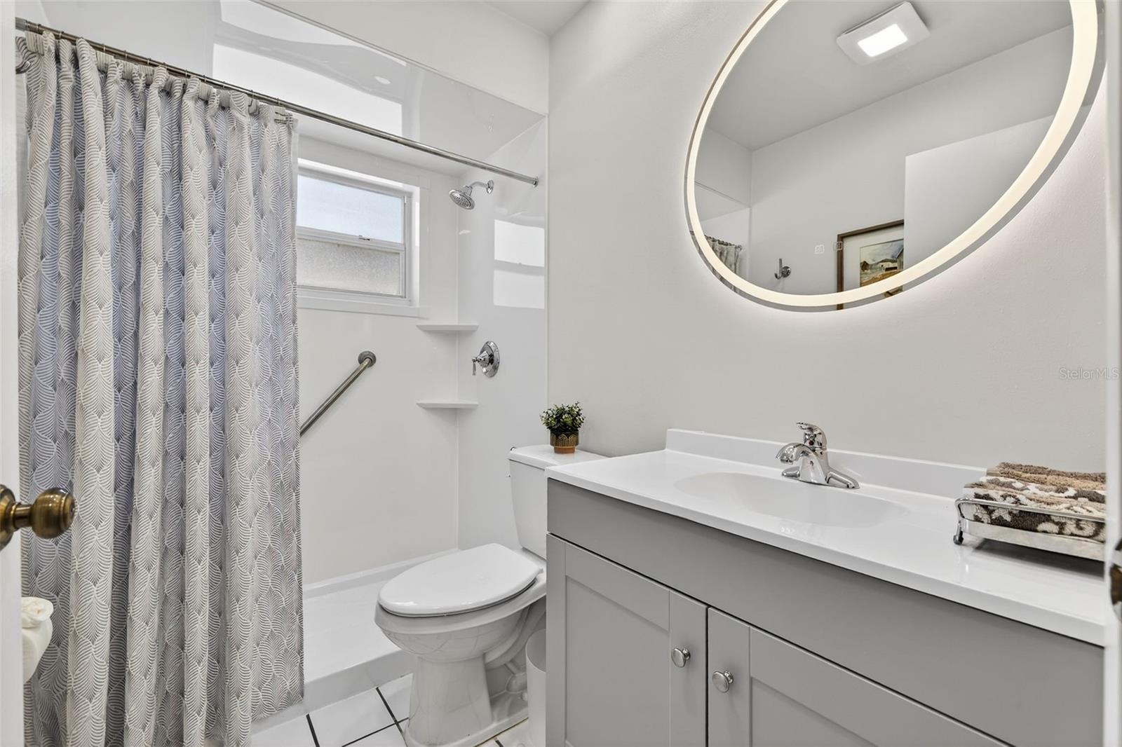 Image 17 of 29 For 10275 113th Street