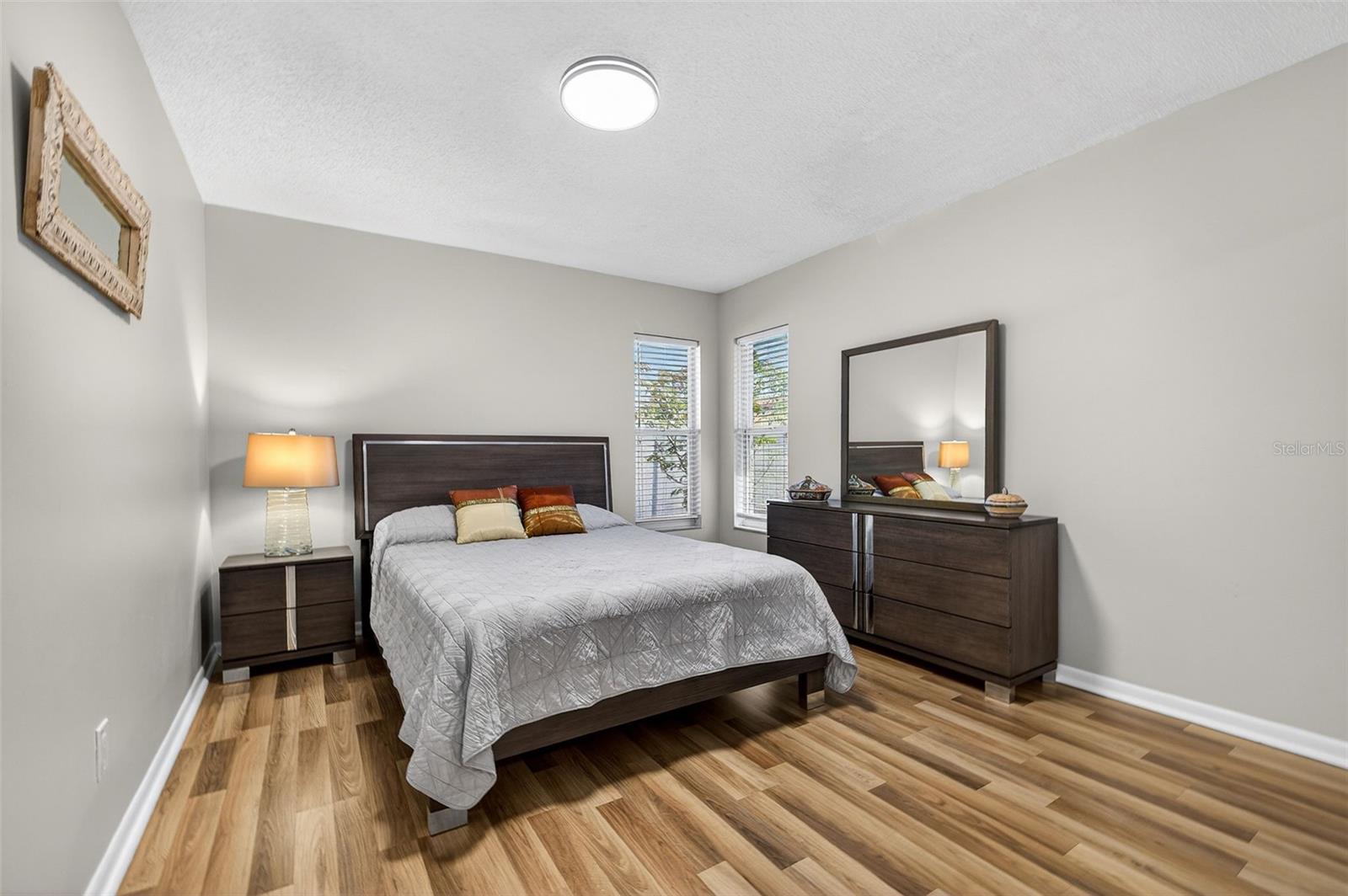 Image 18 of 29 For 10275 113th Street