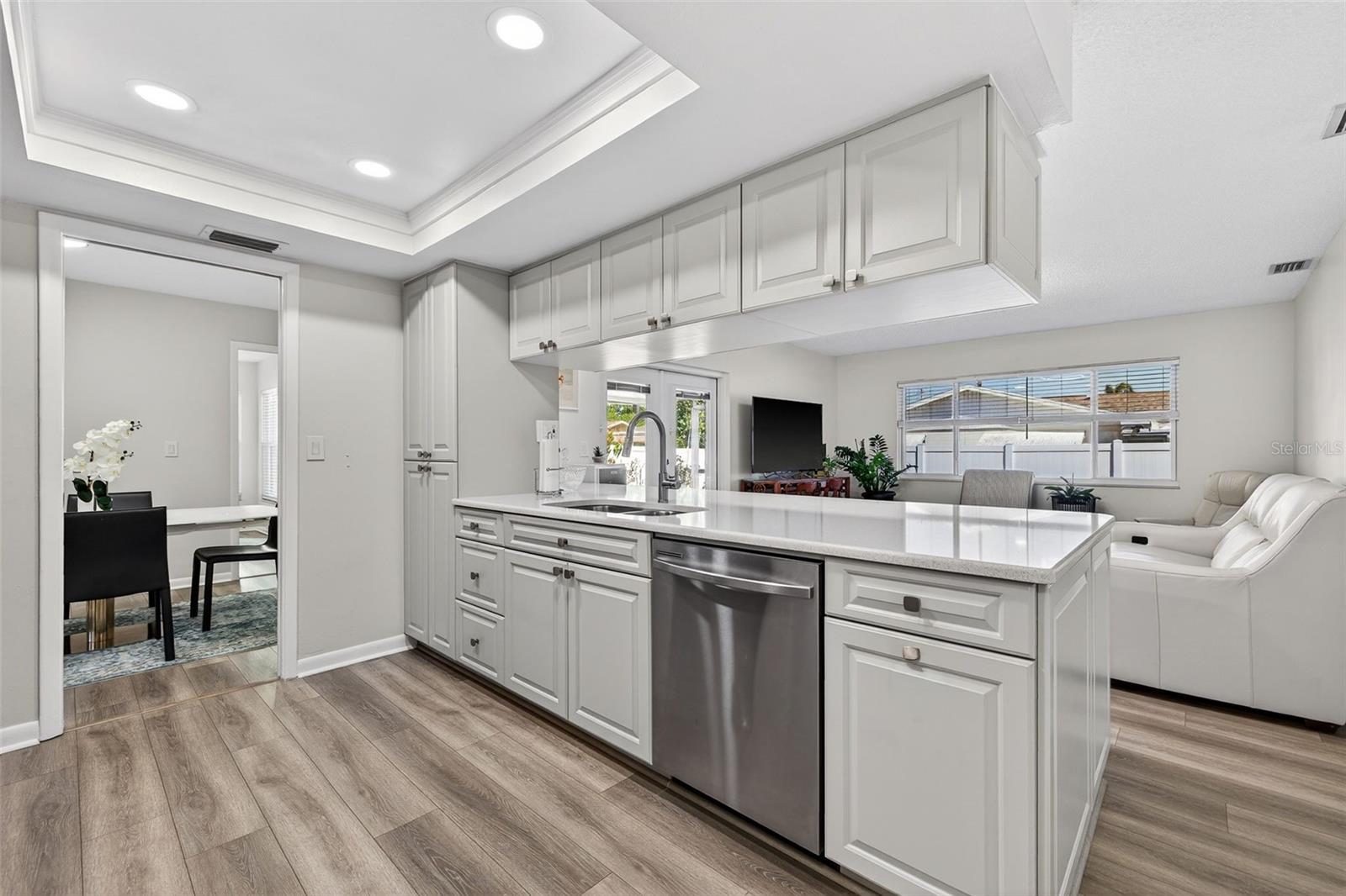 Image 5 of 29 For 10275 113th Street