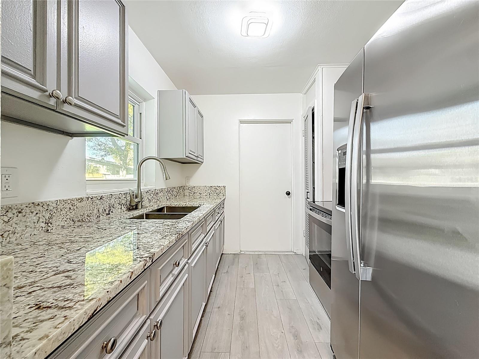 Image 16 of 45 For 396 Lewis Boulevard Se