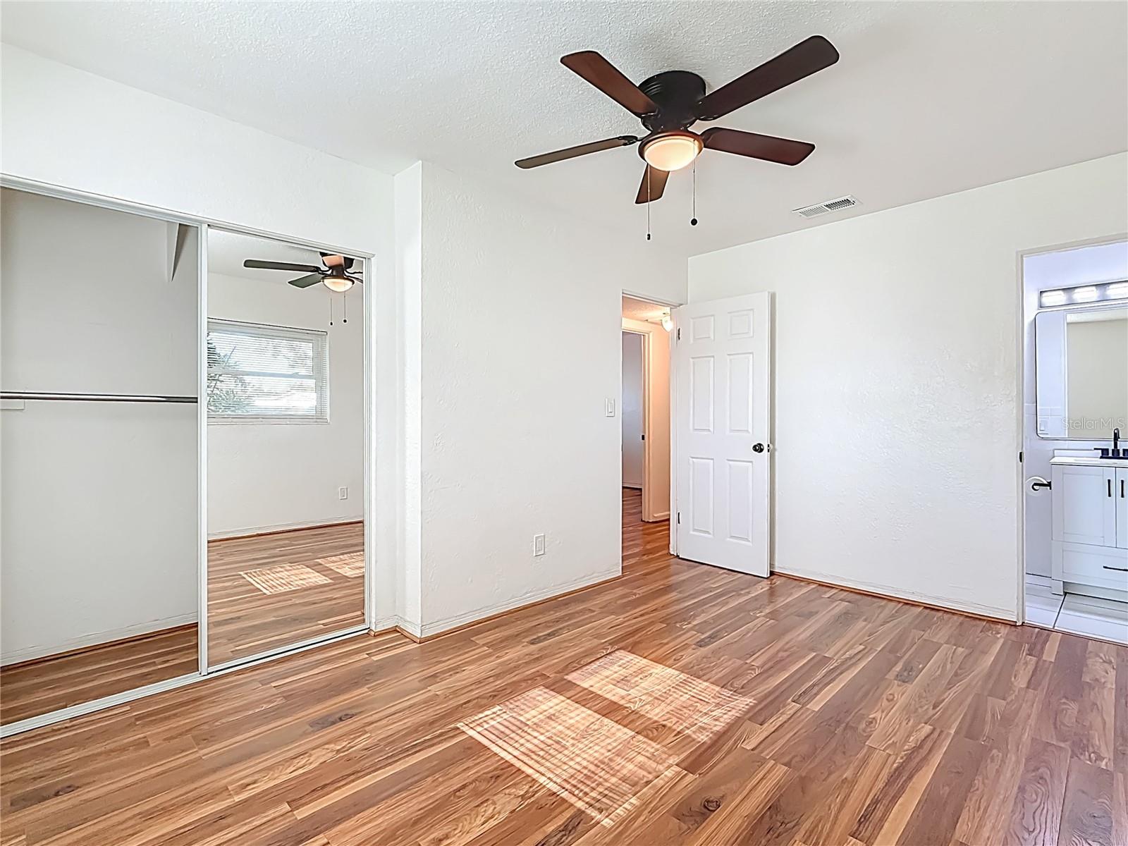 Image 22 of 45 For 396 Lewis Boulevard Se