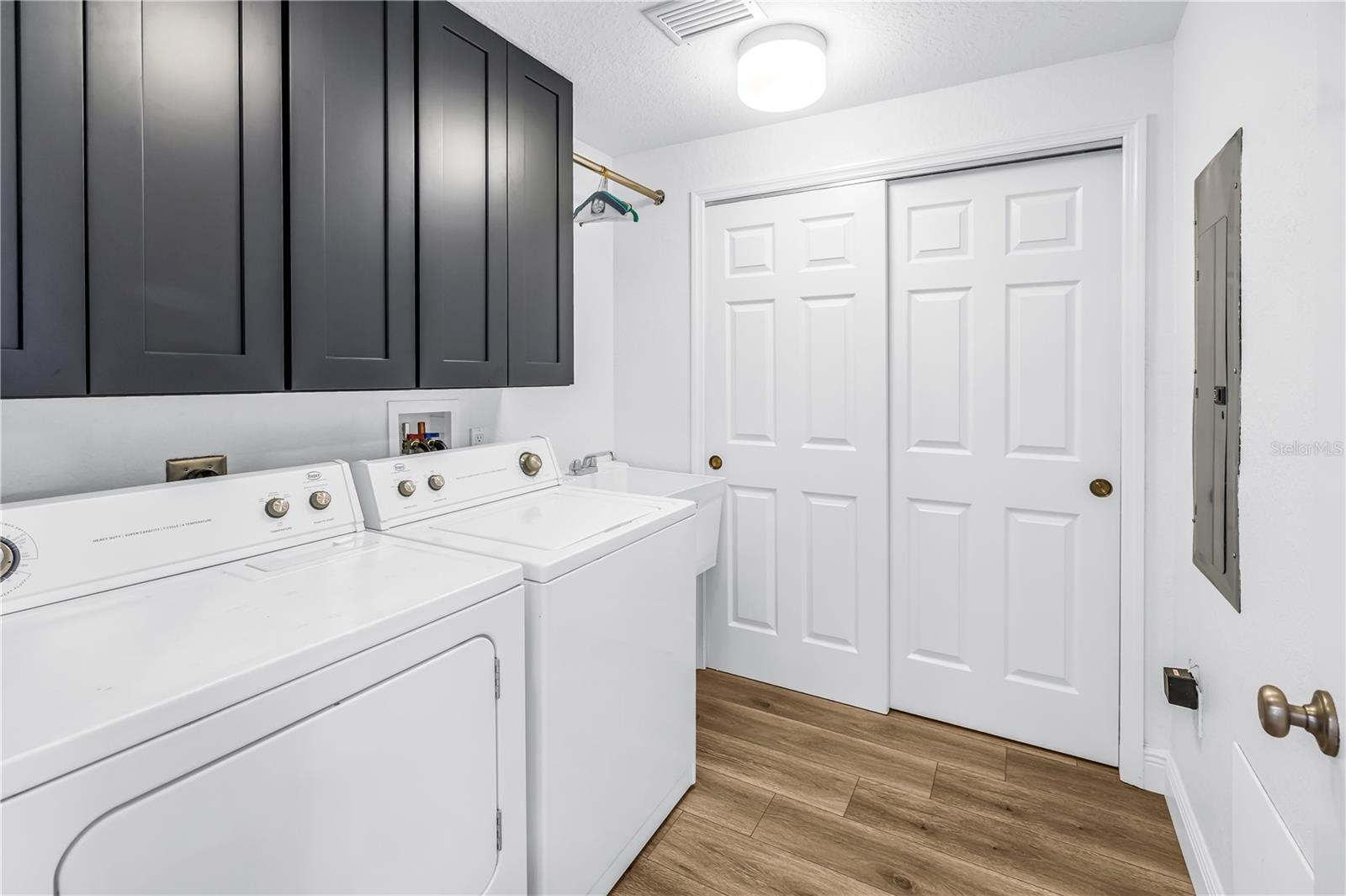 Image 36 of 52 For 3805 Gulf Boulevard 205