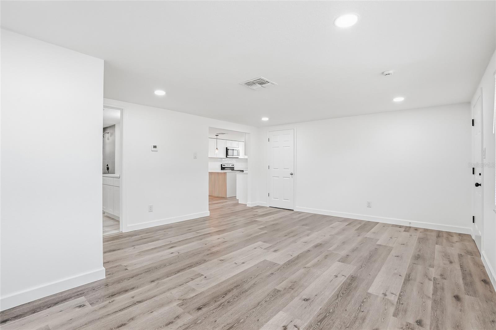 Image 3 of 37 For 7840 Gulf Way