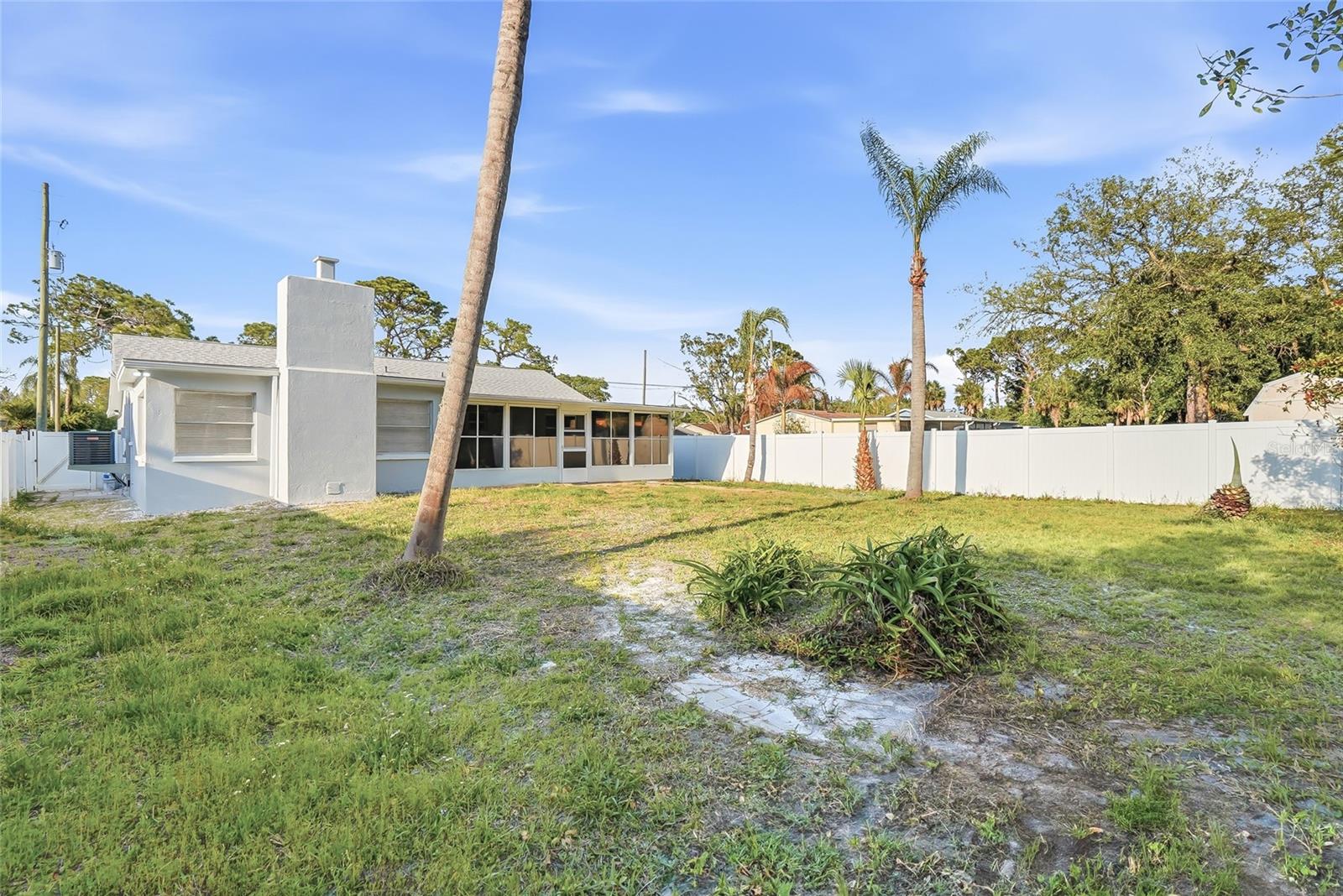 Image 33 of 37 For 7840 Gulf Way