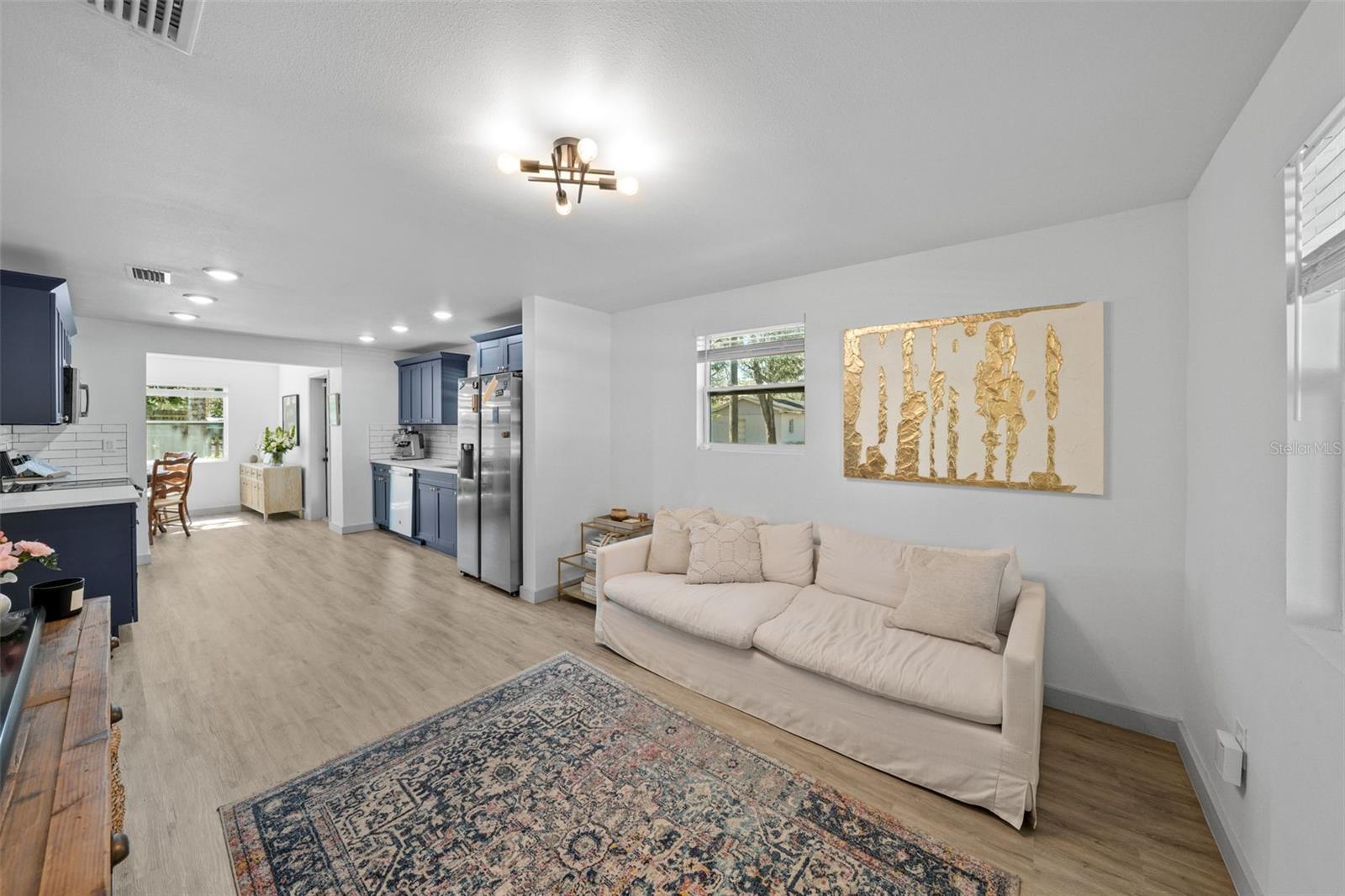 Image 5 of 27 For 1801 Knollwood Street