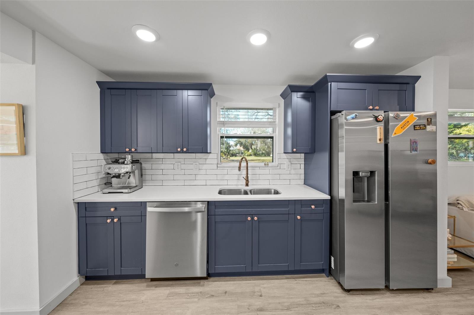 Image 6 of 27 For 1801 Knollwood Street