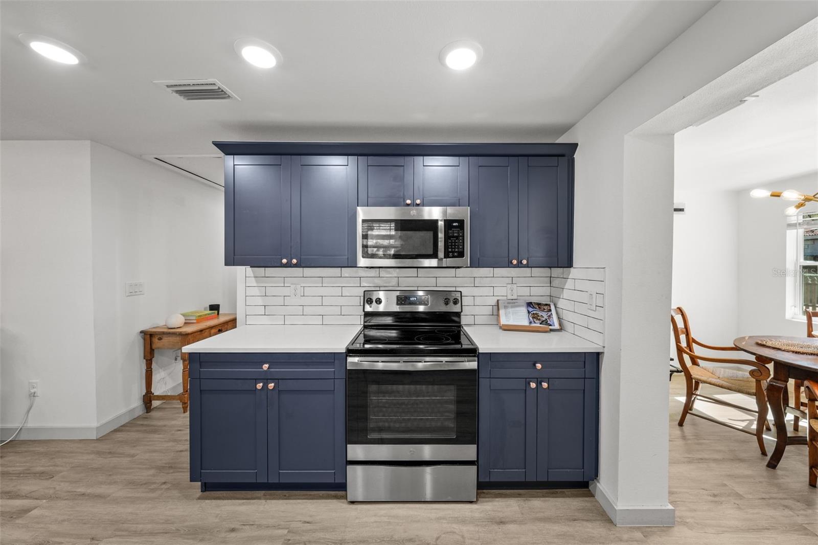 Image 7 of 27 For 1801 Knollwood Street