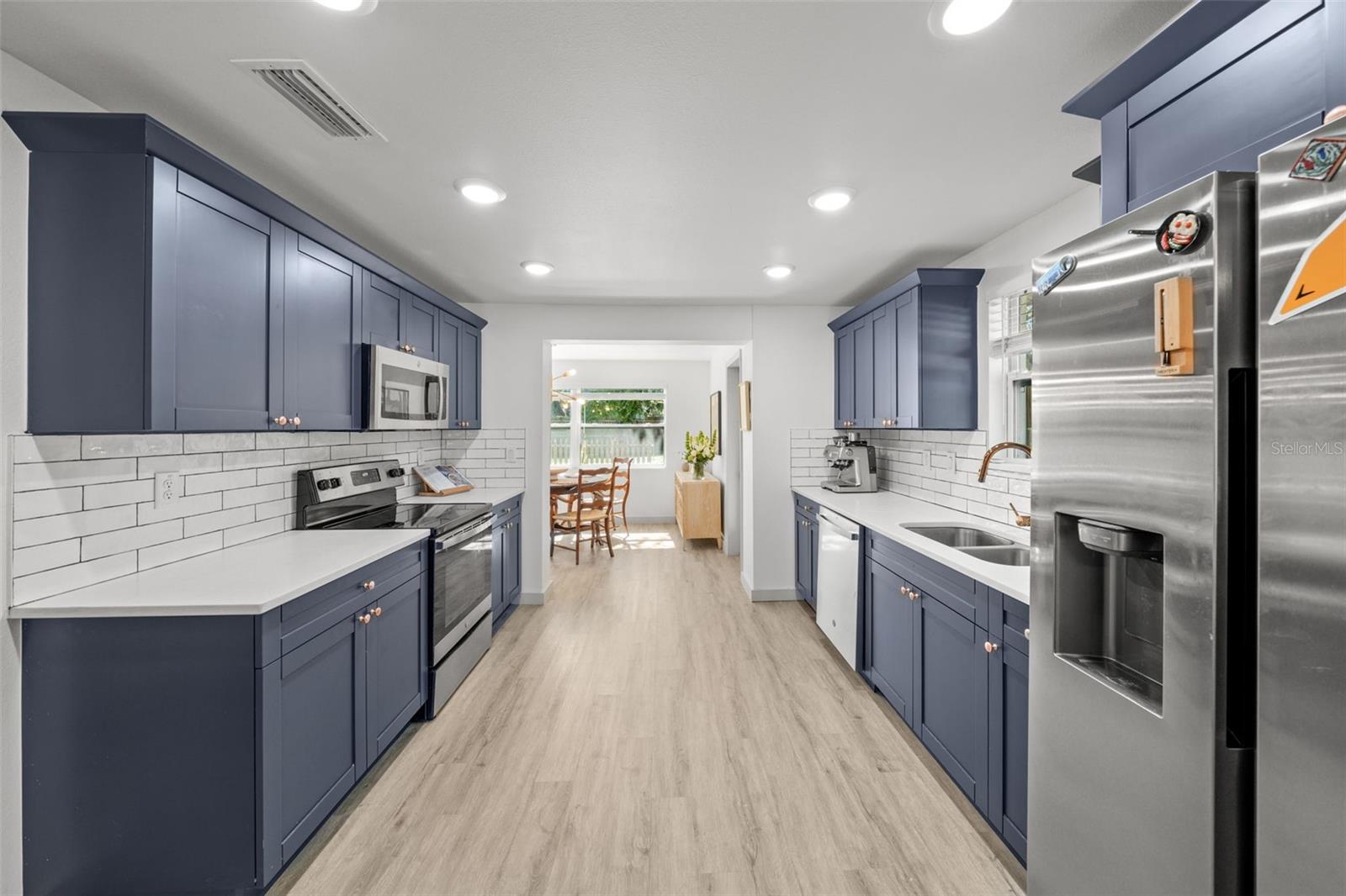 Image 8 of 27 For 1801 Knollwood Street