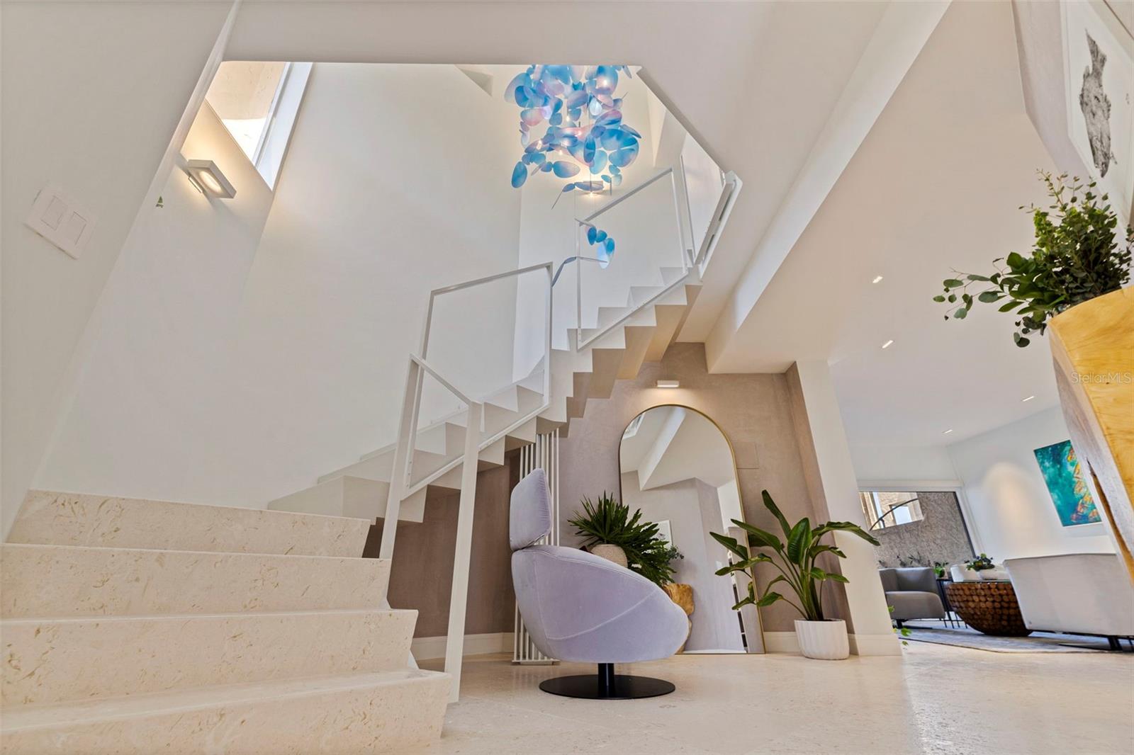 Image 11 of 83 For 722 Pinellas Bayway S 104