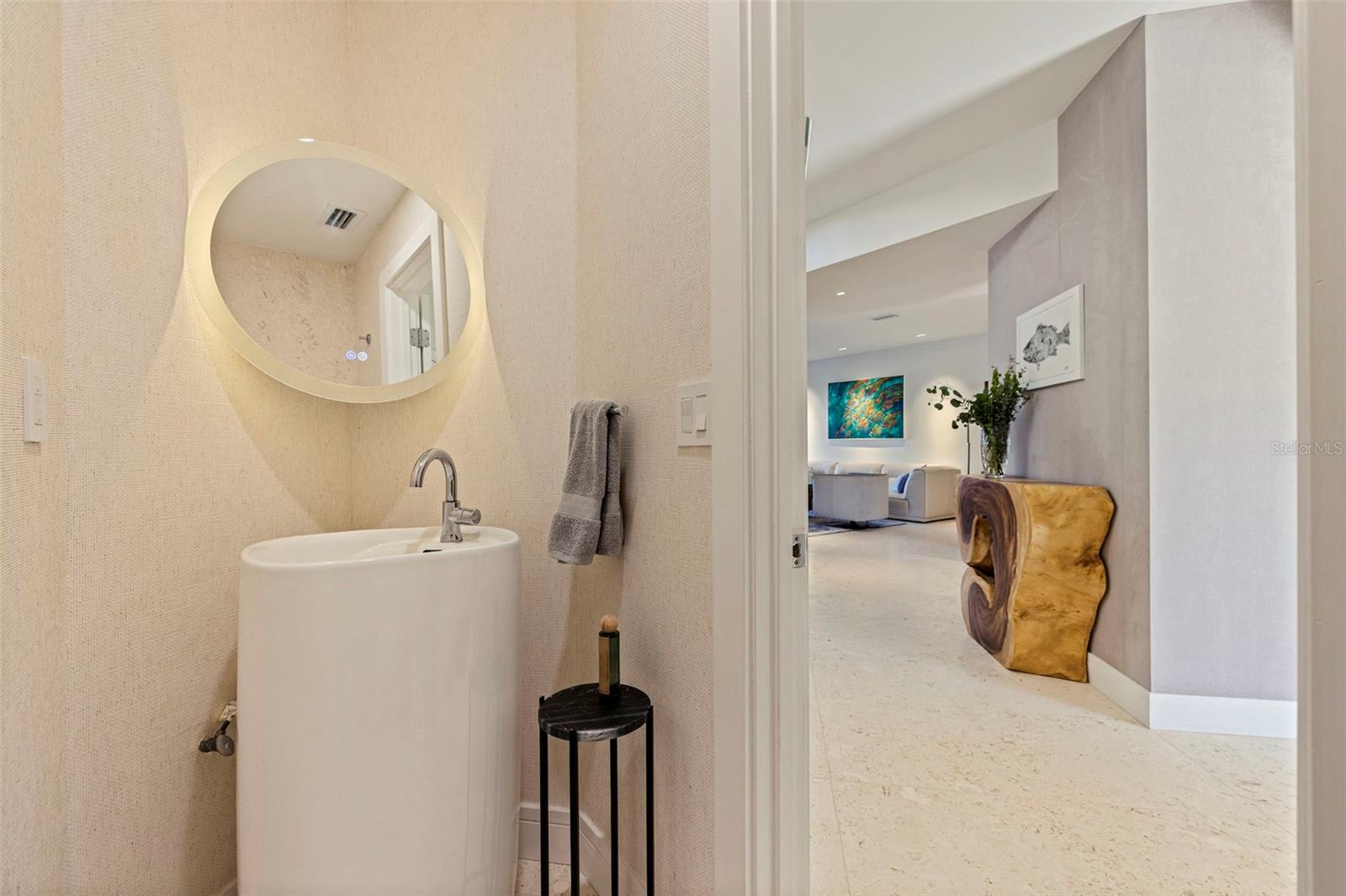 Image 14 of 83 For 722 Pinellas Bayway S 104