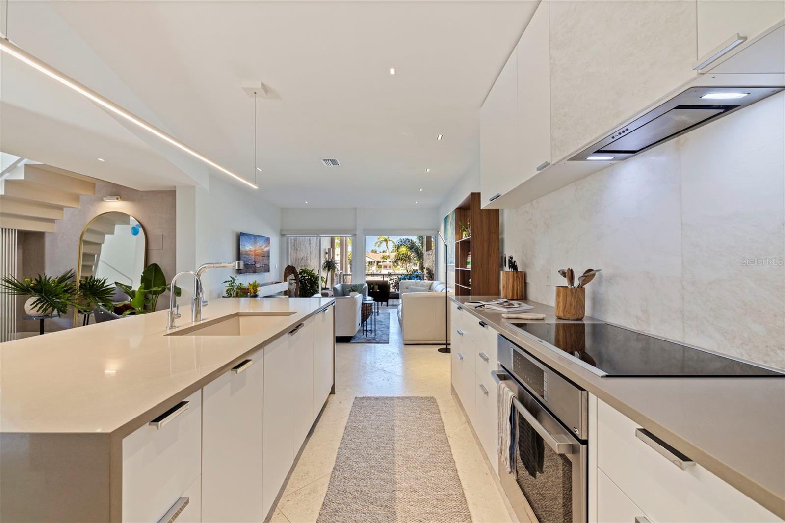 Image 17 of 83 For 722 Pinellas Bayway S 104