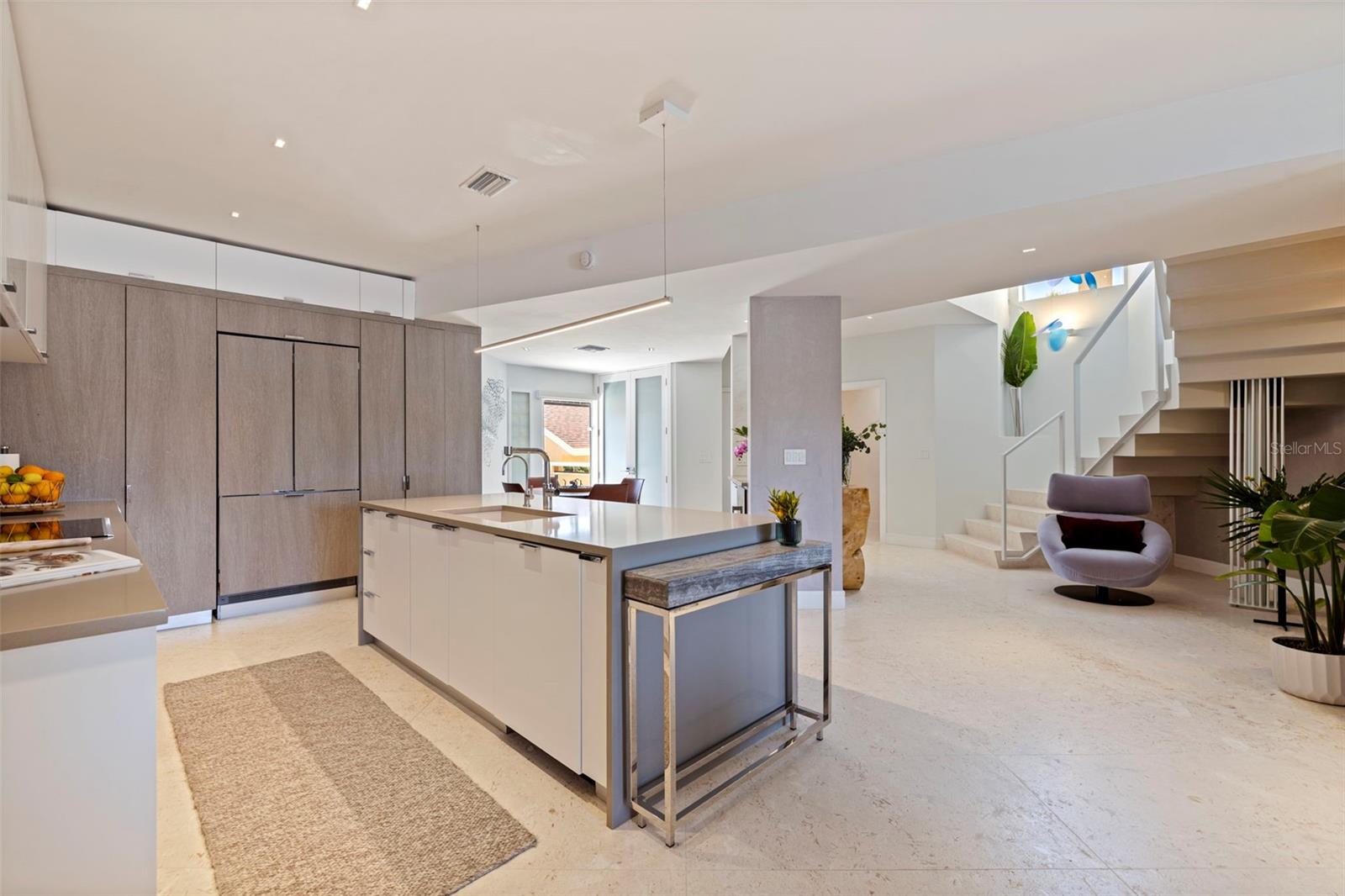 Image 18 of 83 For 722 Pinellas Bayway S 104