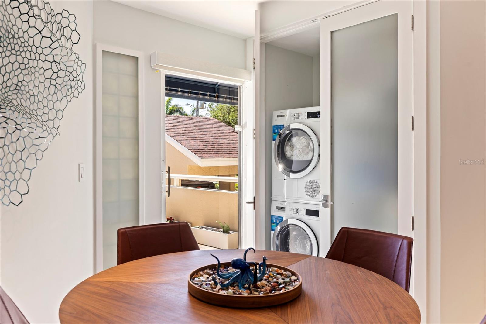 Image 23 of 83 For 722 Pinellas Bayway S 104