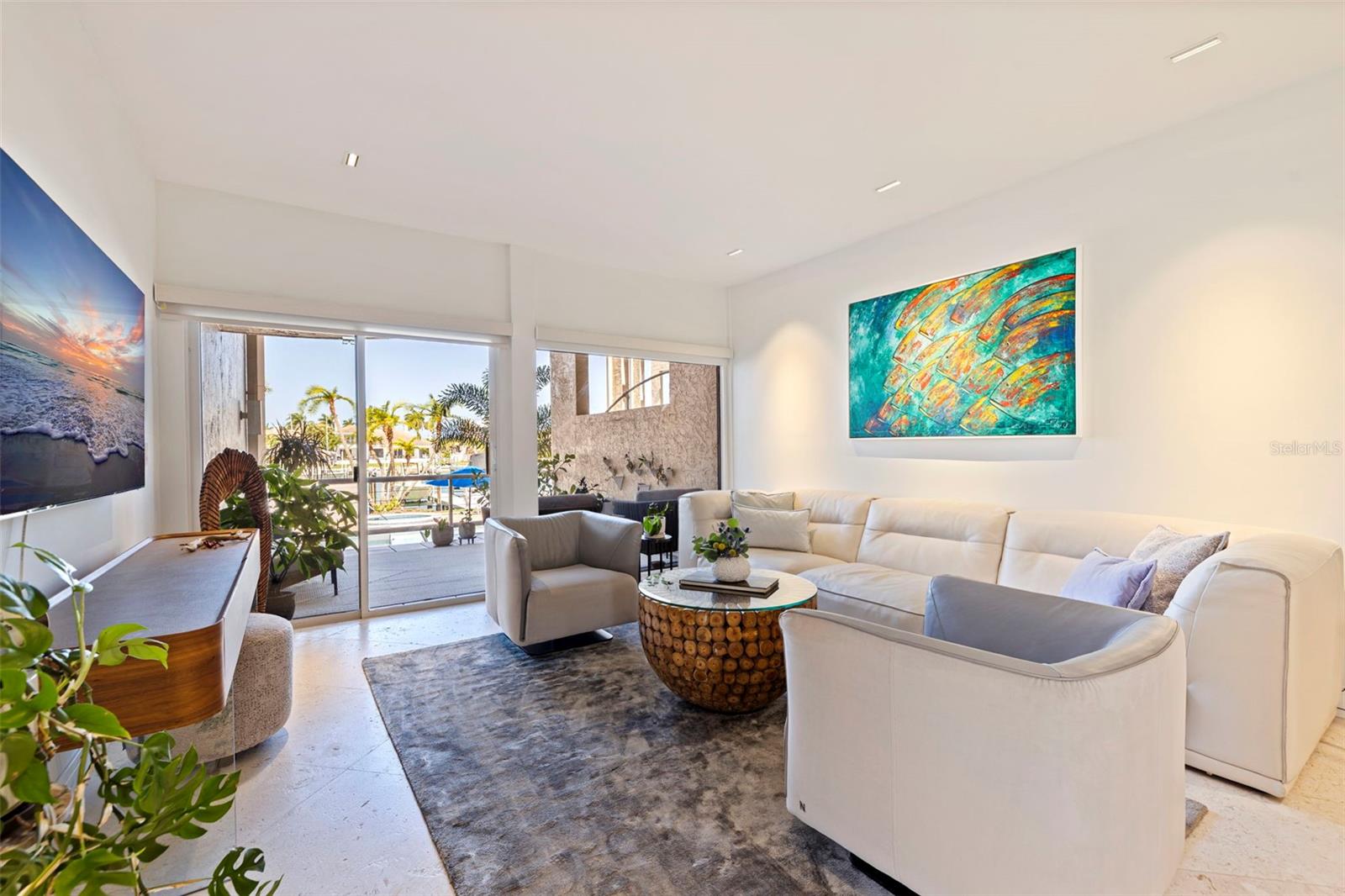 Image 25 of 83 For 722 Pinellas Bayway S 104