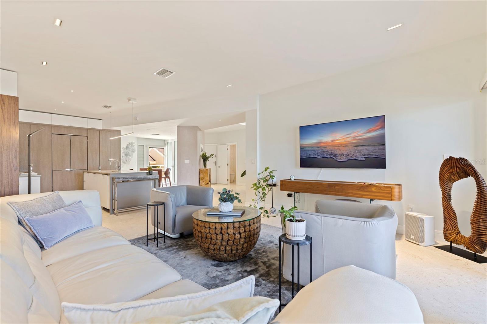 Image 29 of 83 For 722 Pinellas Bayway S 104