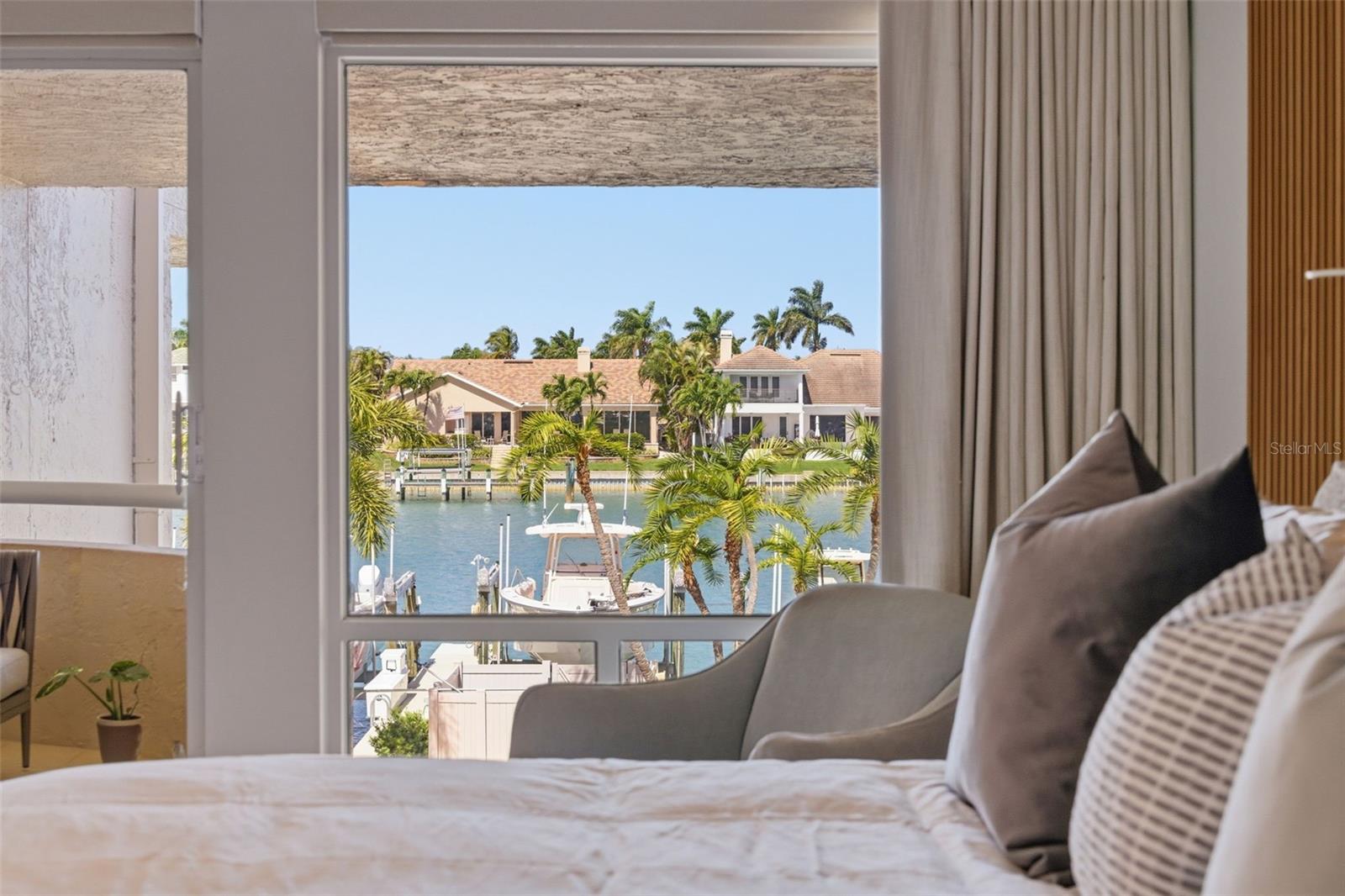 Image 41 of 83 For 722 Pinellas Bayway S 104