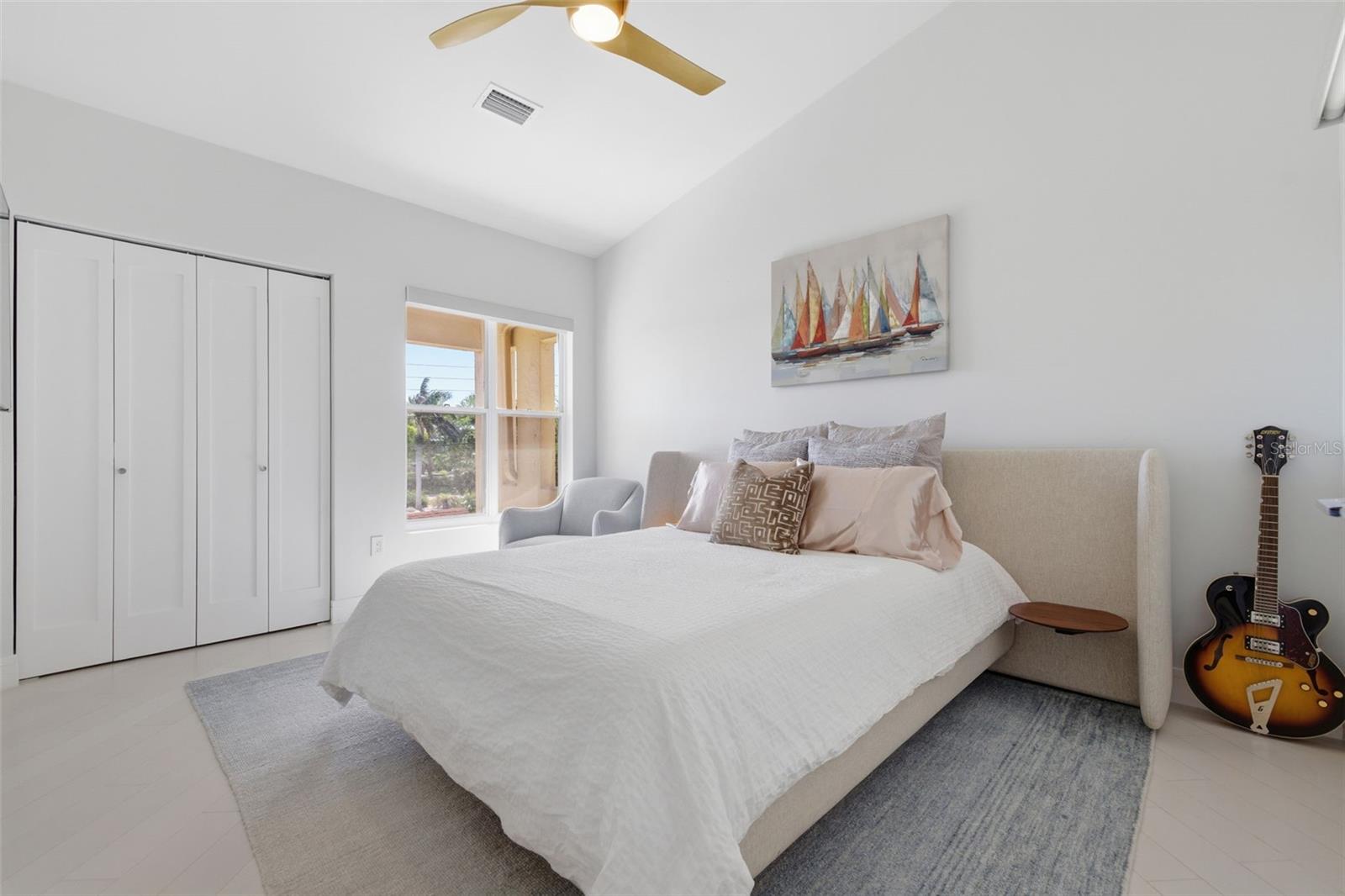 Image 46 of 83 For 722 Pinellas Bayway S 104