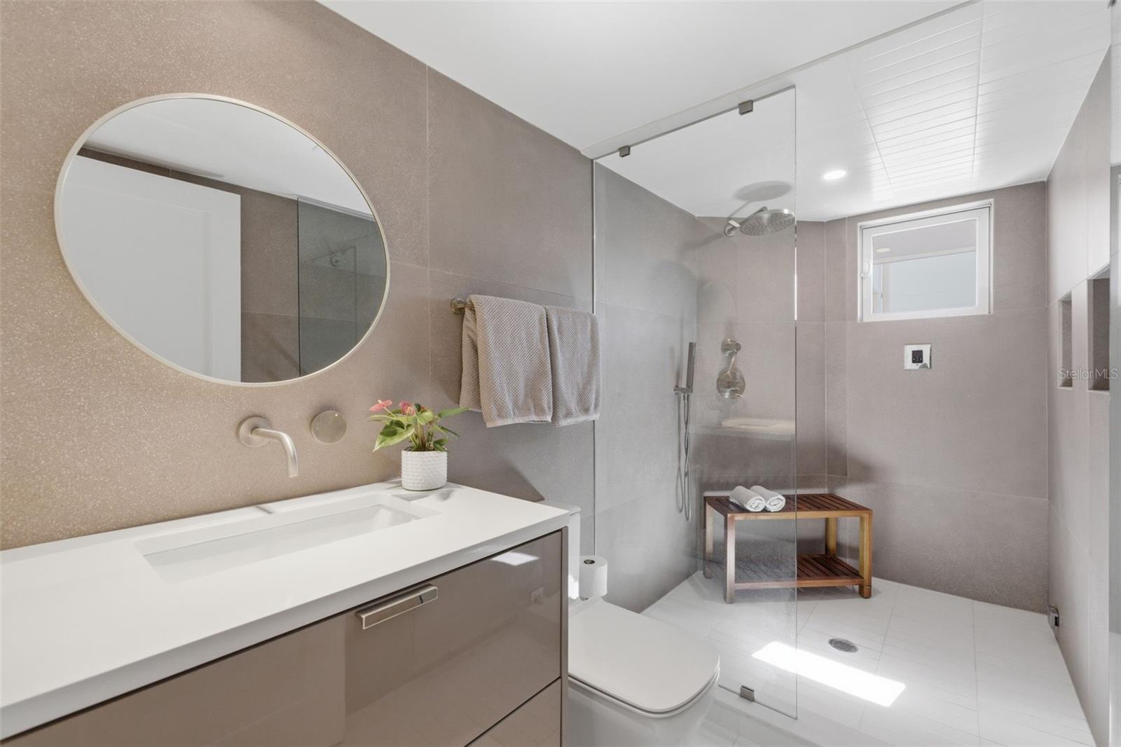 Image 47 of 83 For 722 Pinellas Bayway S 104