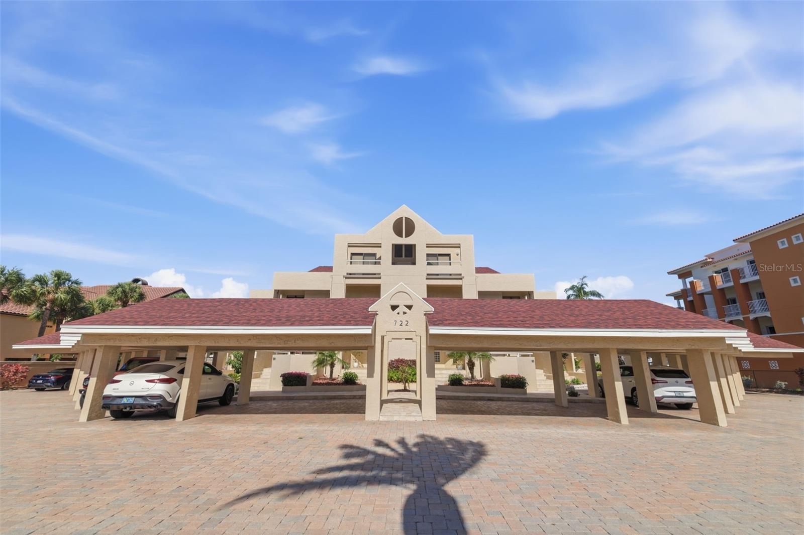 Image 7 of 83 For 722 Pinellas Bayway S 104