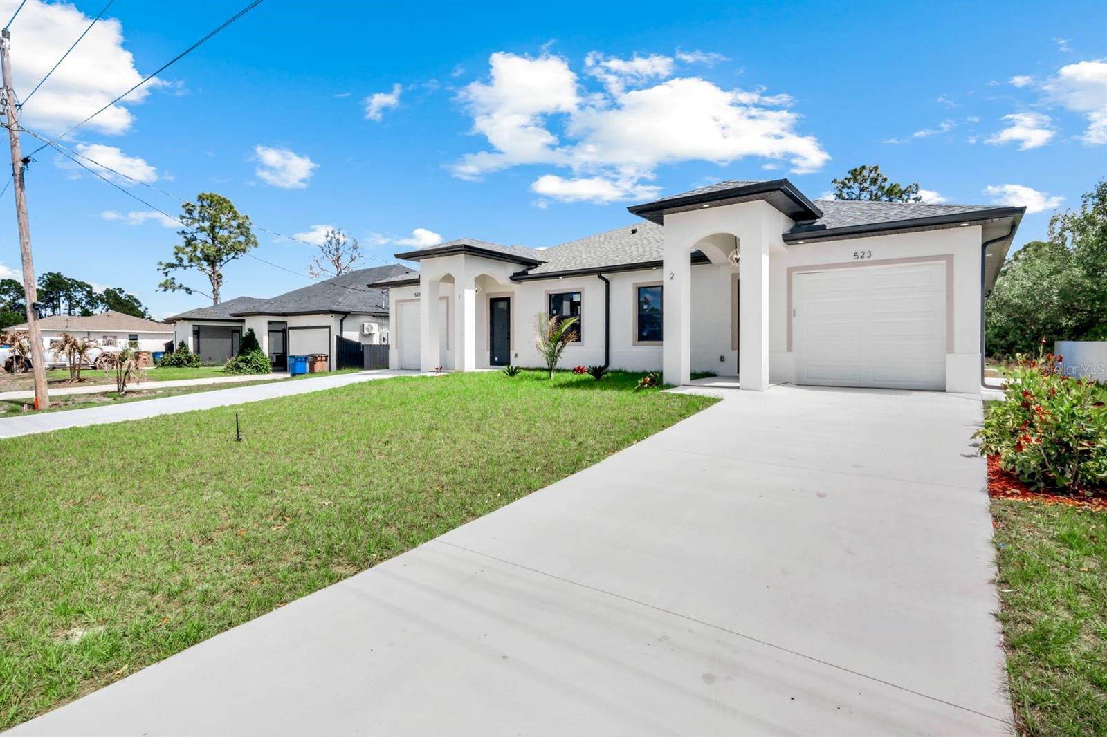 Image 2 of 47 For 521-523 Lillon Avenue S