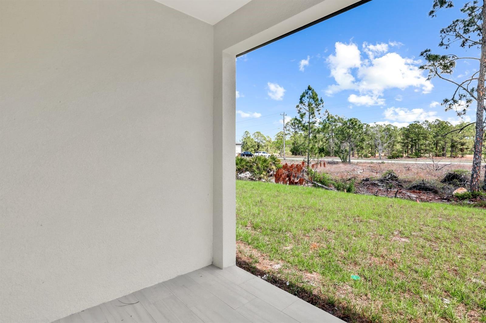 Image 28 of 47 For 521-523 Lillon Avenue S