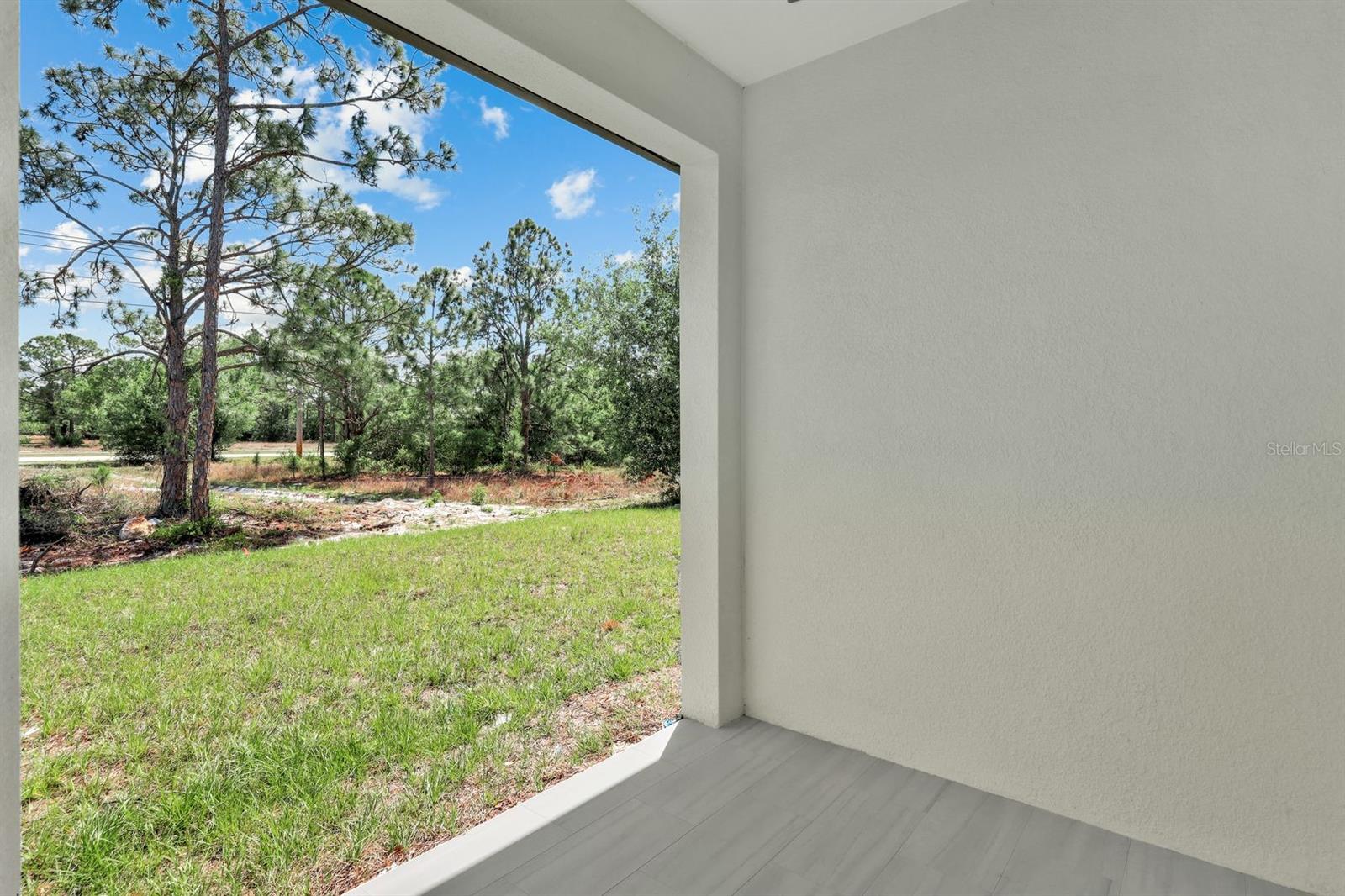 Image 31 of 47 For 521-523 Lillon Avenue S