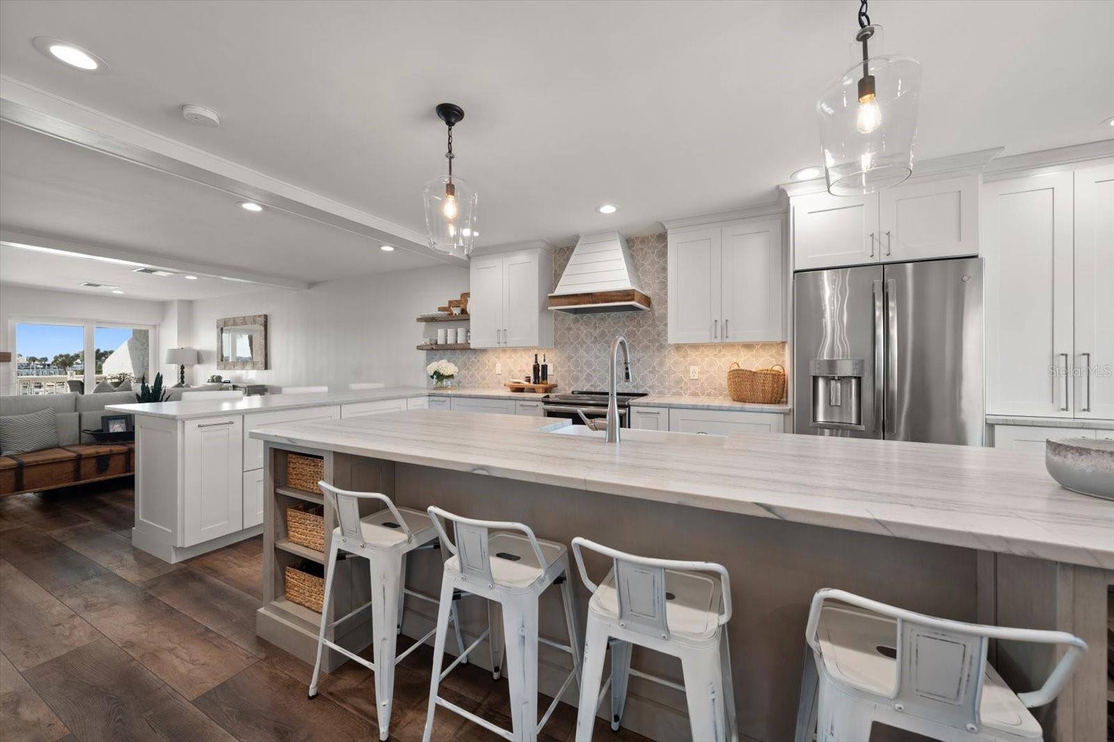 Image 14 of 81 For 165 Marina Del Rey Court