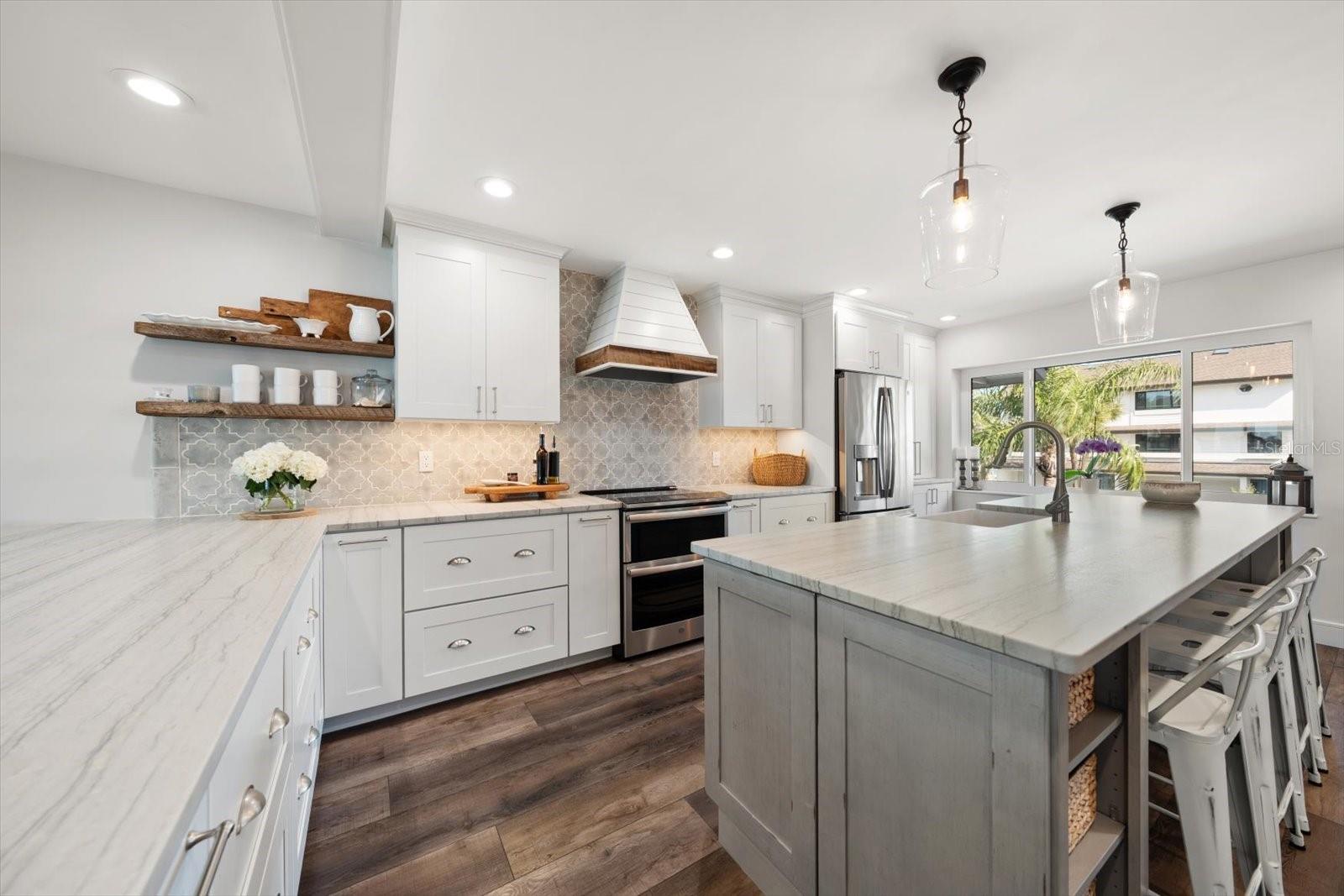 Image 15 of 81 For 165 Marina Del Rey Court