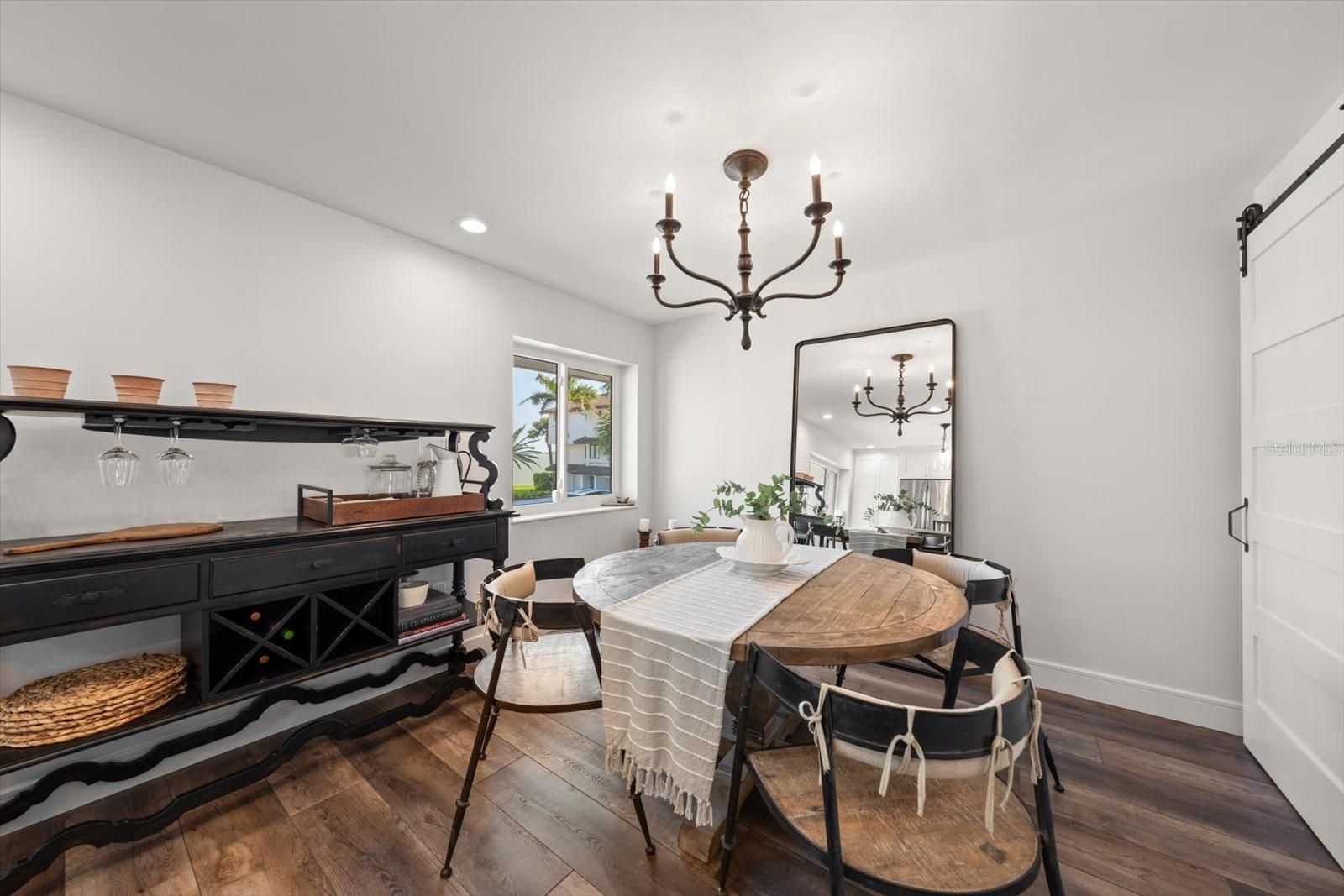 Image 21 of 81 For 165 Marina Del Rey Court