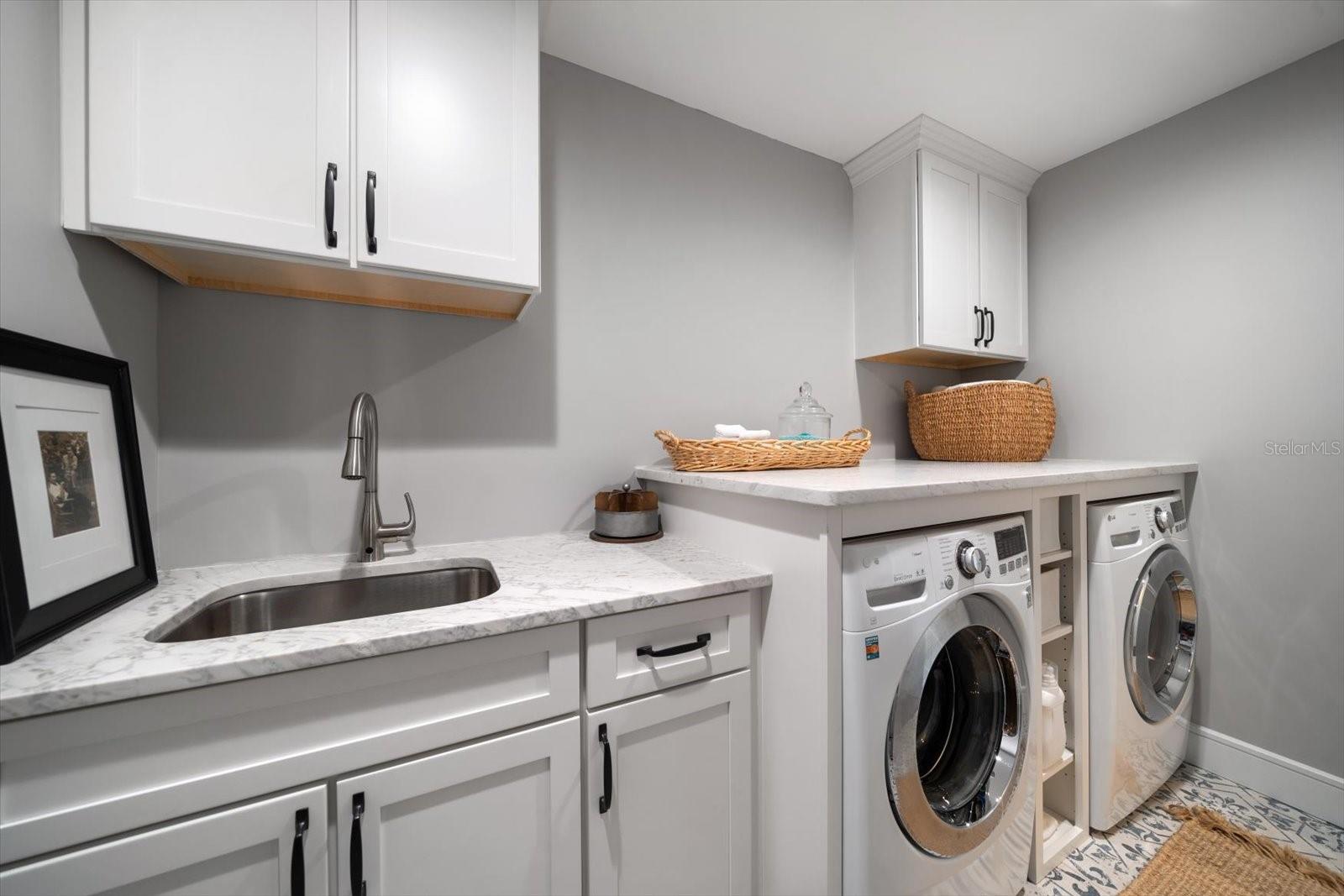 Image 46 of 81 For 165 Marina Del Rey Court