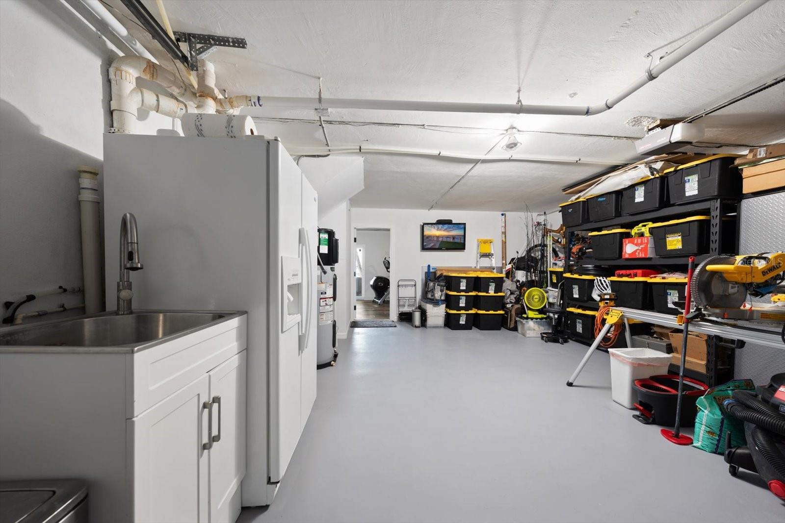 Image 57 of 81 For 165 Marina Del Rey Court