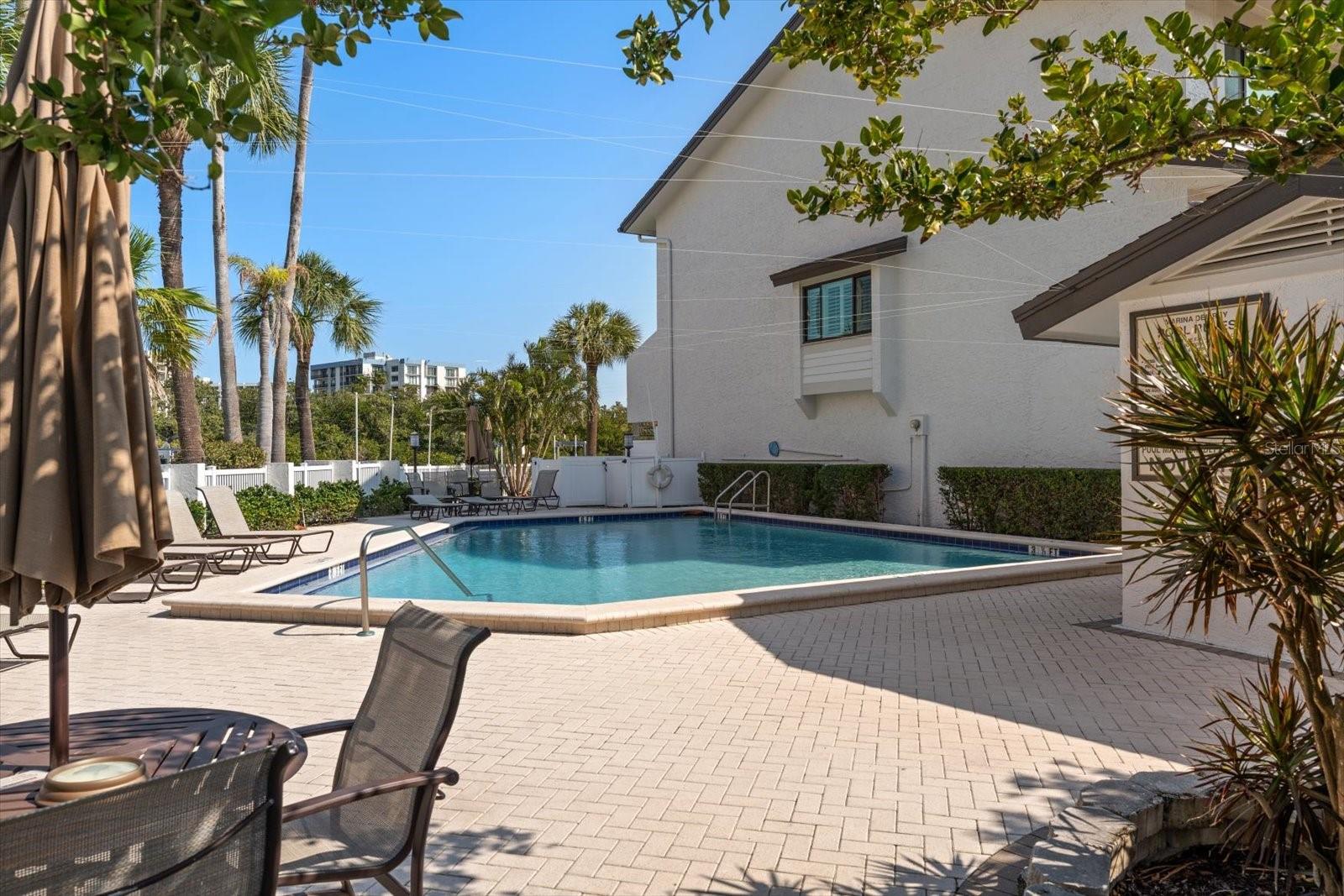 Image 69 of 81 For 165 Marina Del Rey Court