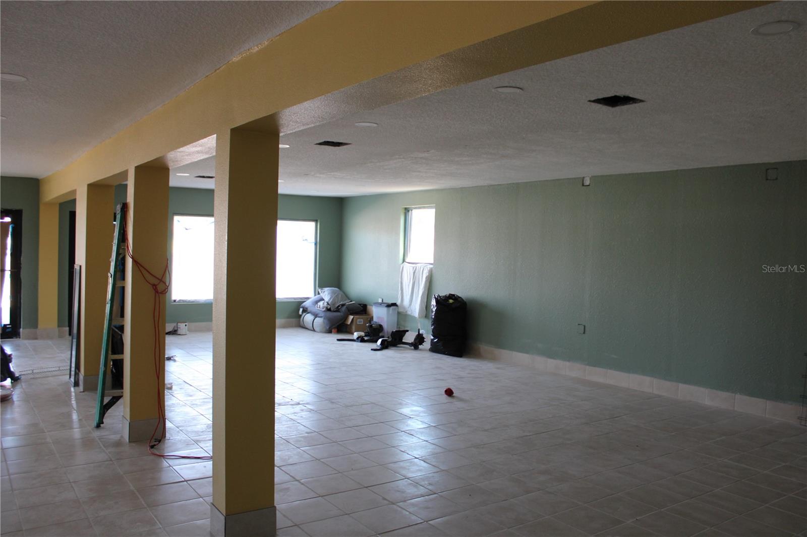 Image 4 of 8 For 2180 Hercules Avenue