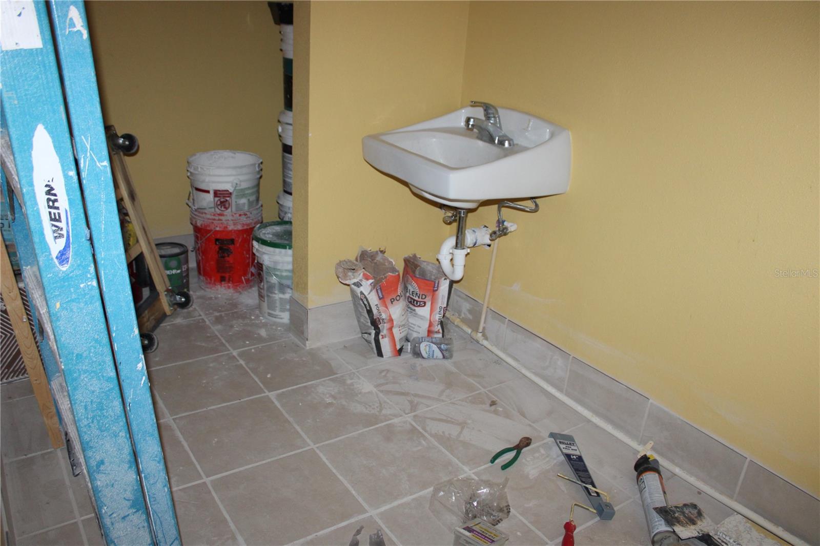 Image 8 of 8 For 2180 Hercules Avenue