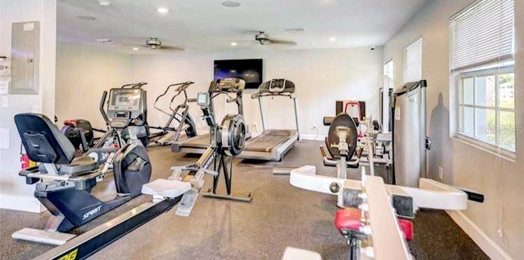 Image 16 of 43 For 213 Seahorse Drive Se D