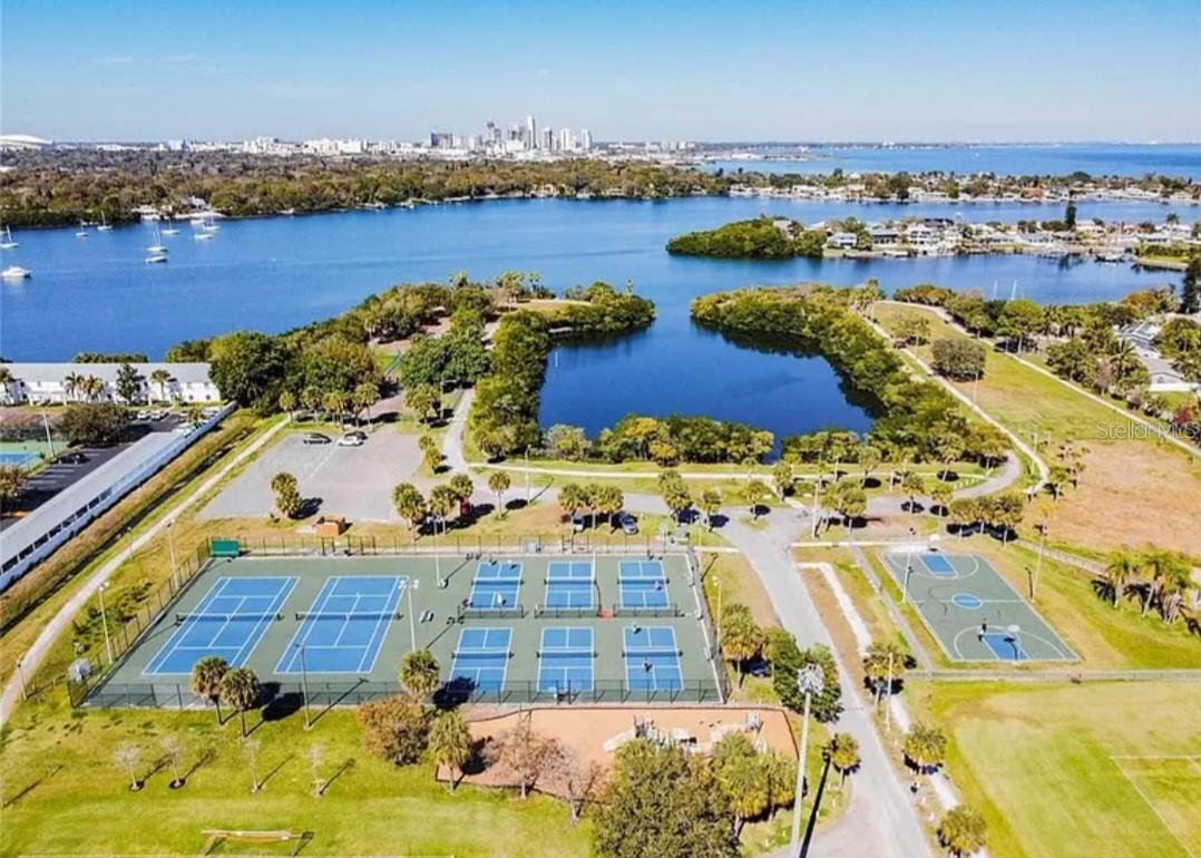 Image 18 of 43 For 213 Seahorse Drive Se D