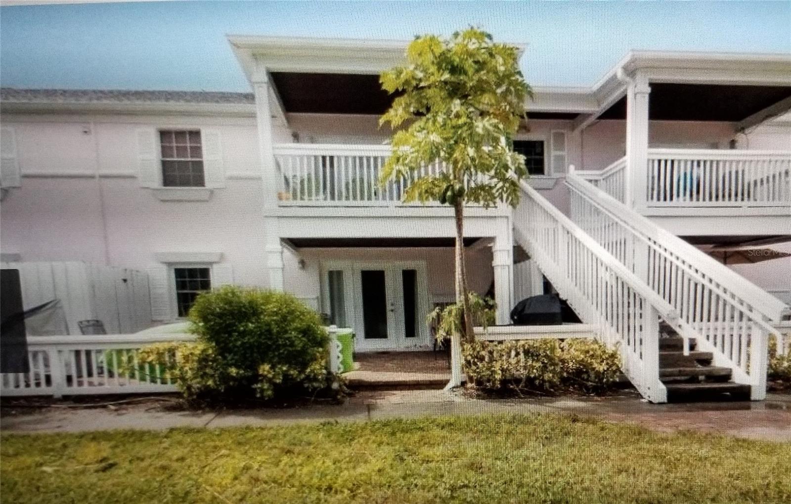 Image 2 of 43 For 213 Seahorse Drive Se D