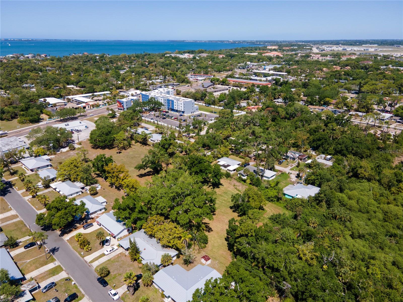 Image 4 of 13 For 4500 Tamiami Trail