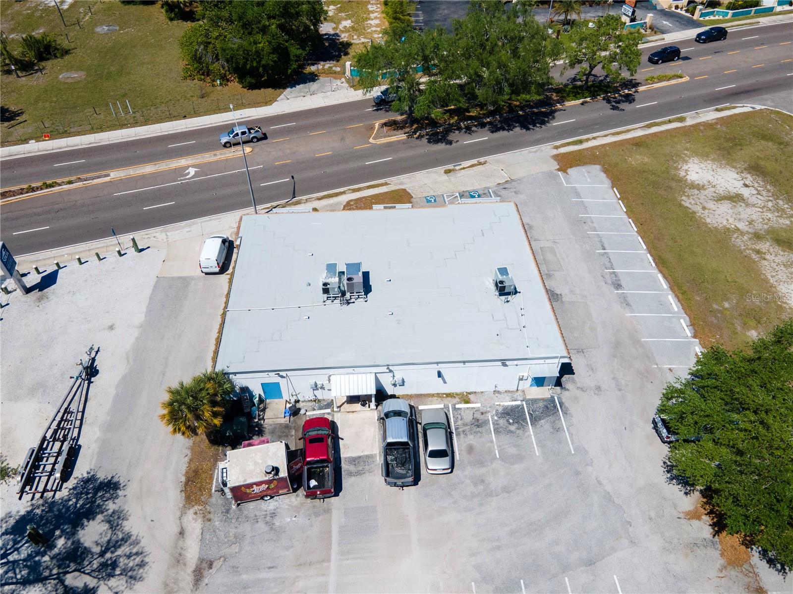 Image 7 of 13 For 4500 Tamiami Trail