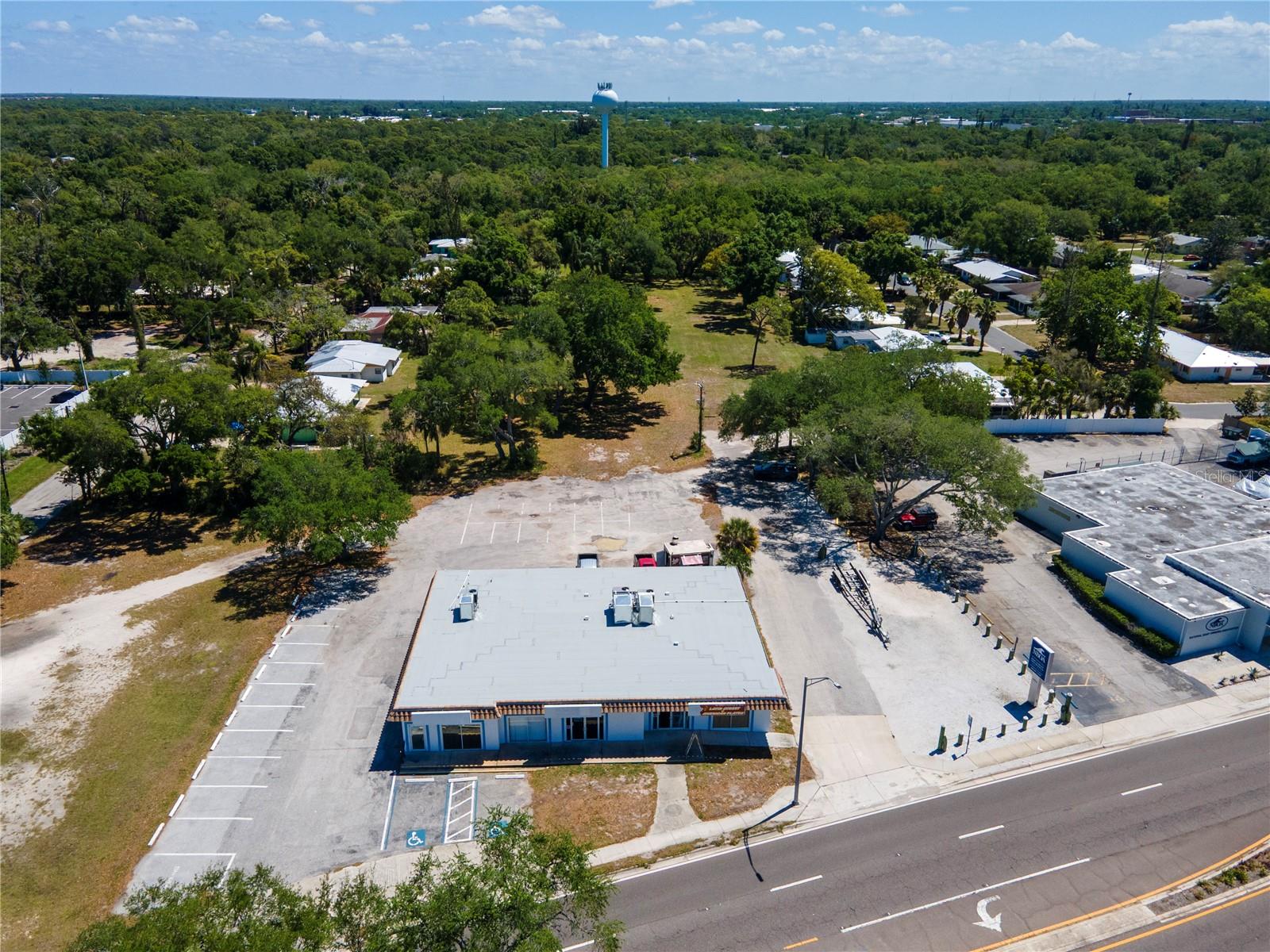 Image 9 of 13 For 4500 Tamiami Trail