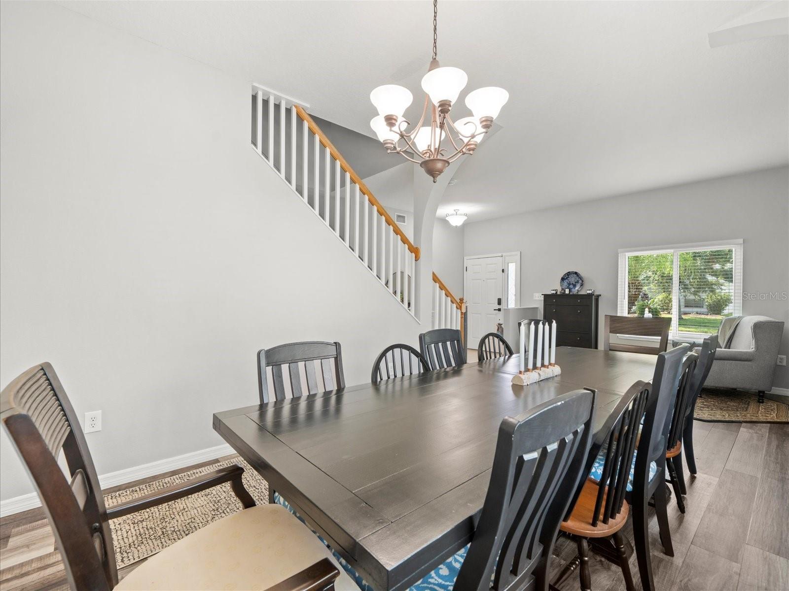 Image 14 of 57 For 25423 Bruford Boulevard