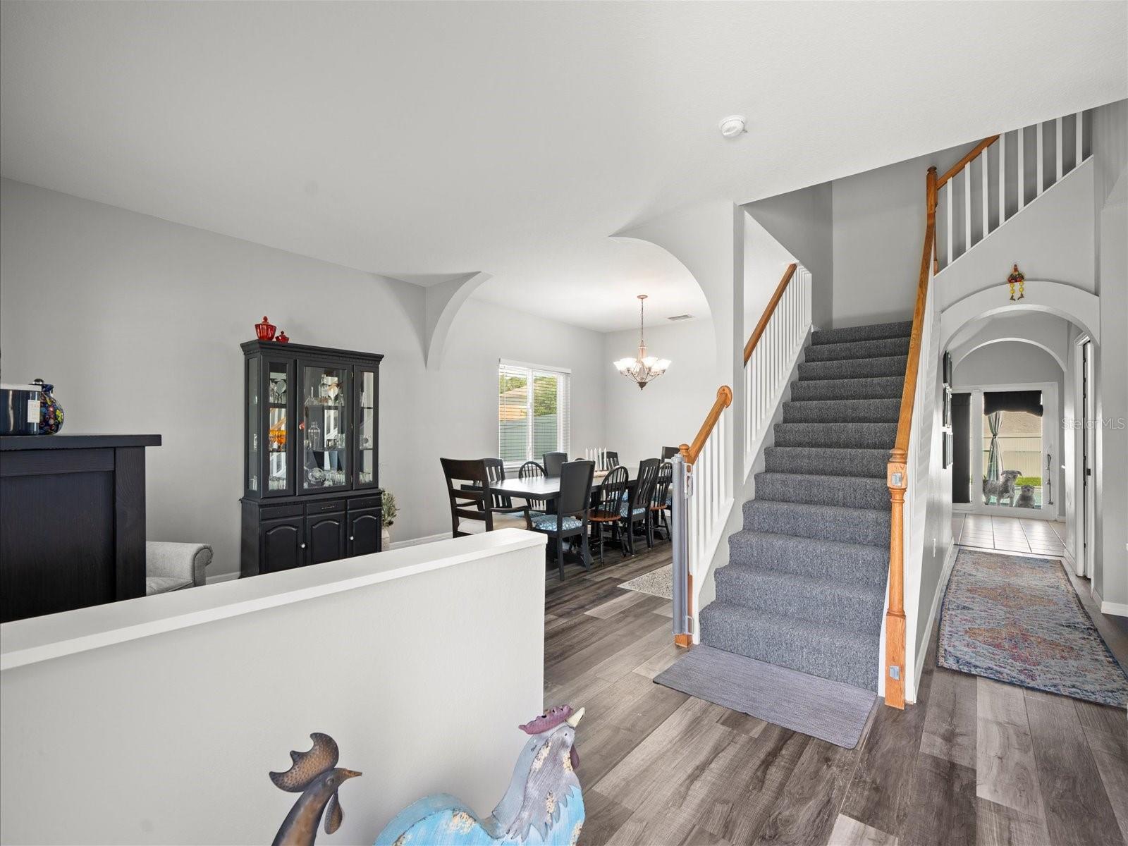 Image 5 of 57 For 25423 Bruford Boulevard