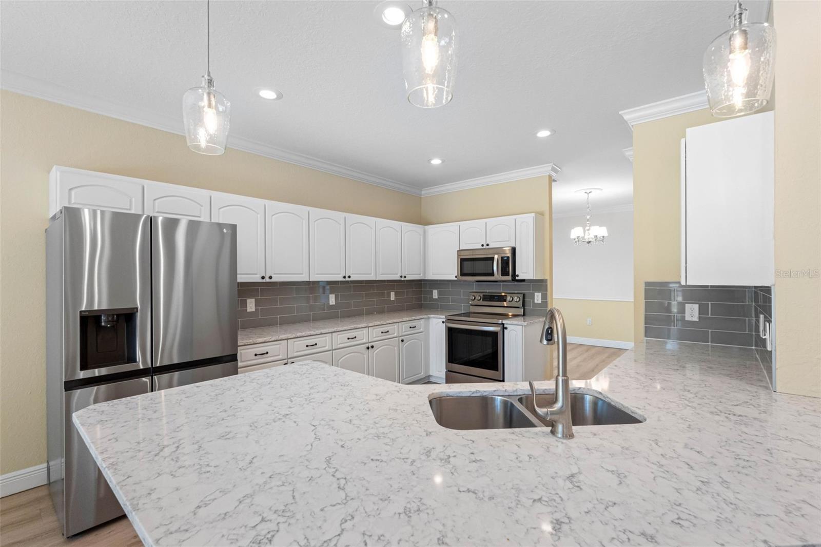 Image 16 of 64 For 2808 Leila Avenue