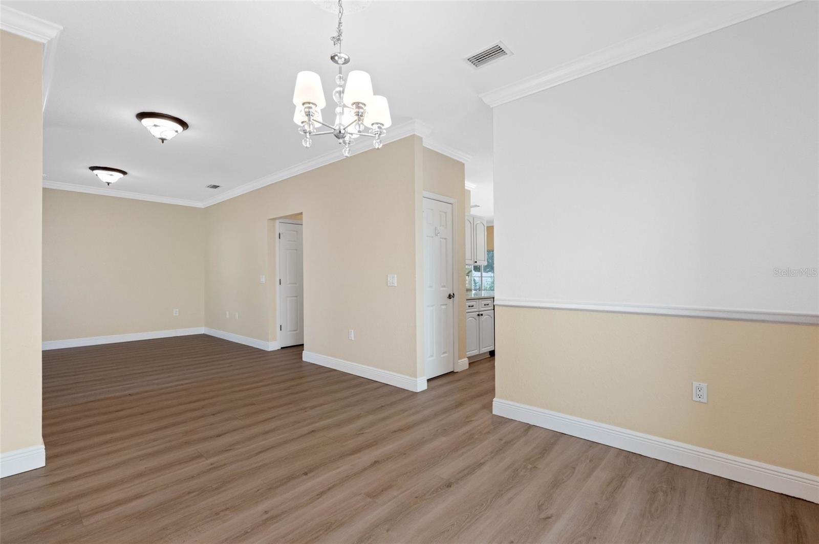 Image 8 of 64 For 2808 Leila Avenue