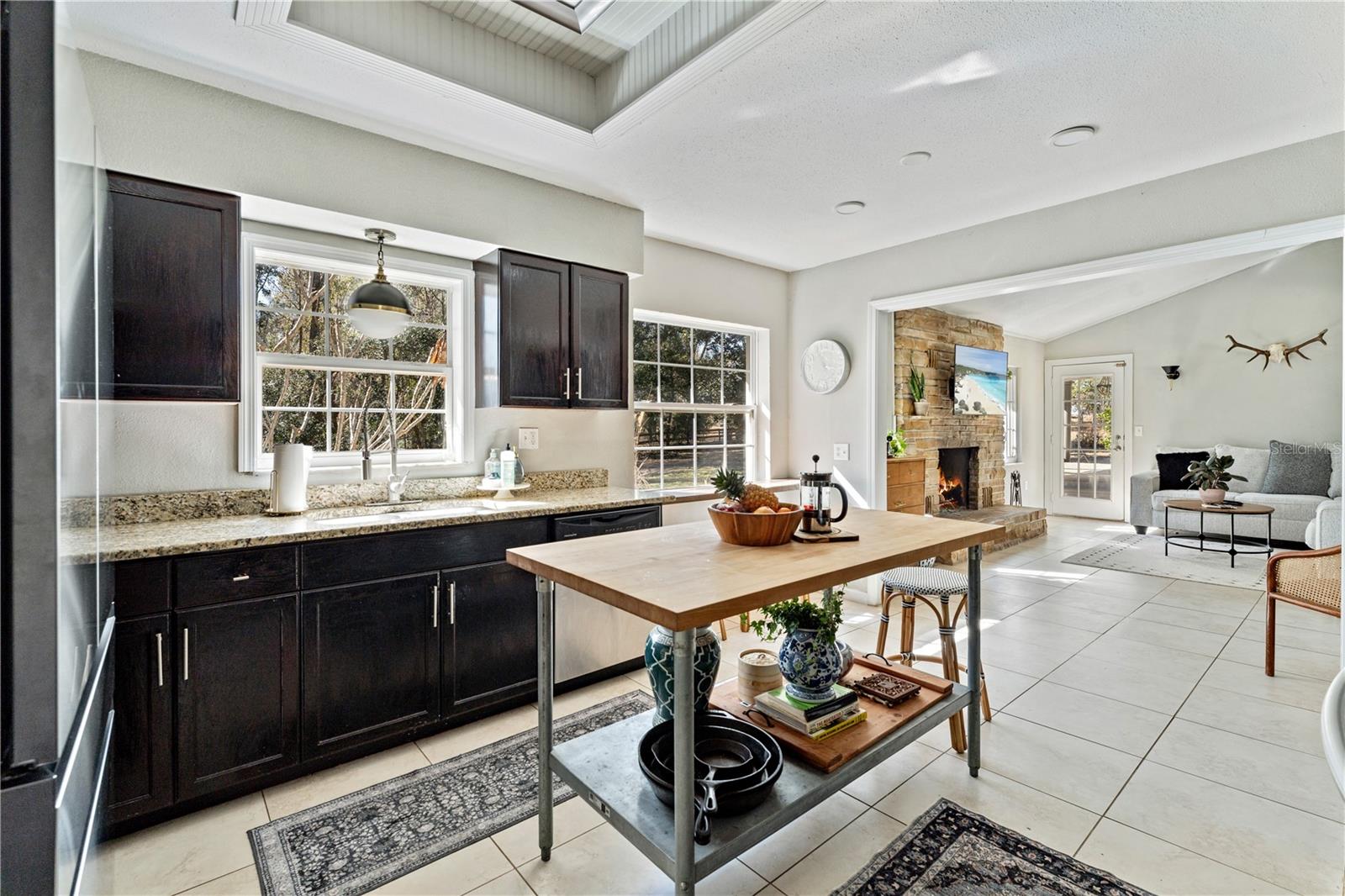 Image 11 of 42 For 23056 Dewitt Drive