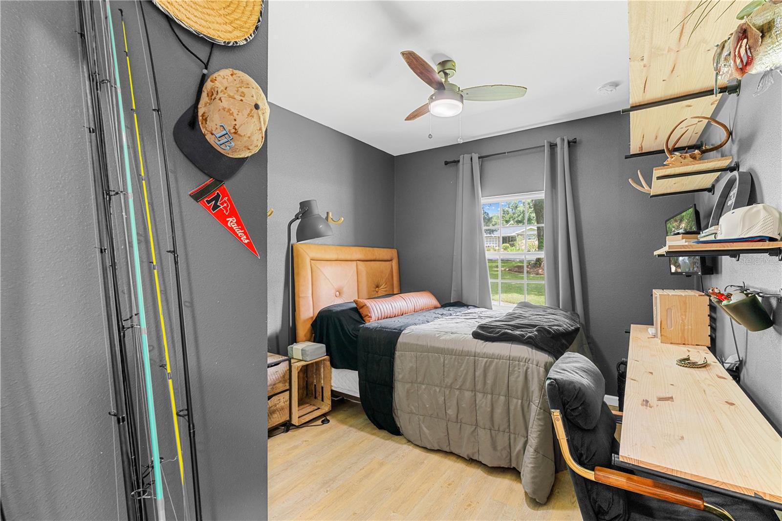 Image 17 of 42 For 23056 Dewitt Drive