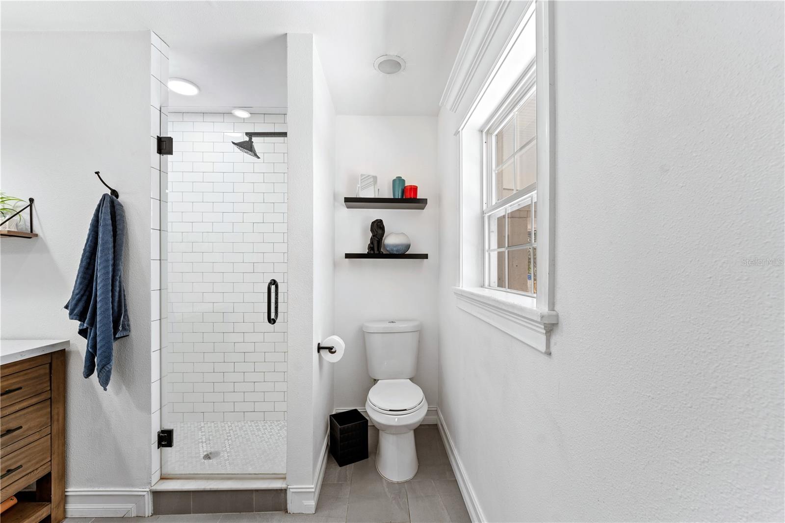 Image 26 of 42 For 23056 Dewitt Drive